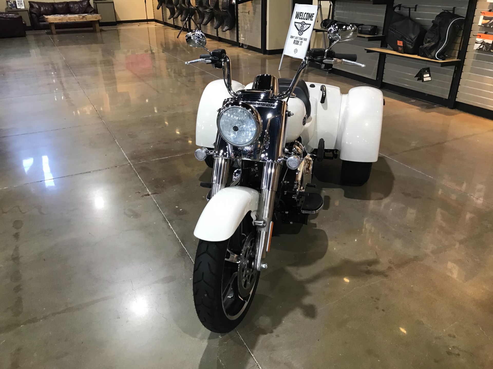 2019 Harley-Davidson Freewheeler® in Kingwood, Texas - Photo 4