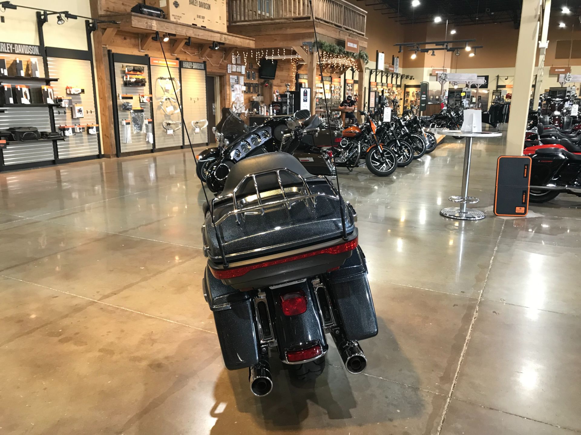2015 Harley-Davidson Ultra Limited in Kingwood, Texas - Photo 4