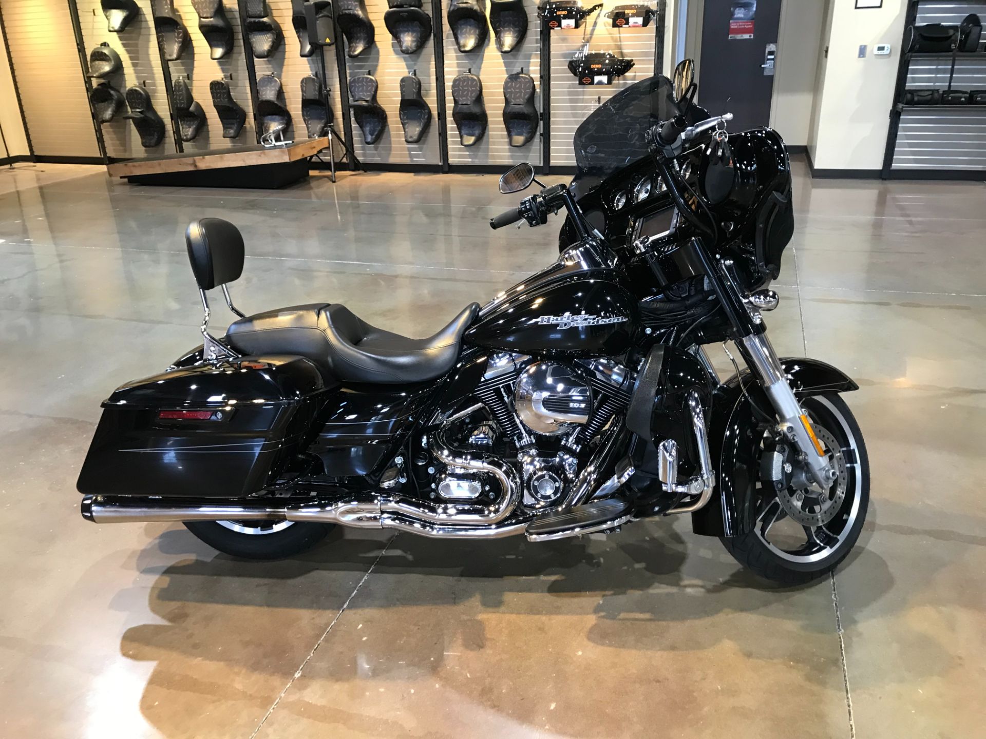 2016 Harley-Davidson Street Glide® Special in Kingwood, Texas - Photo 1