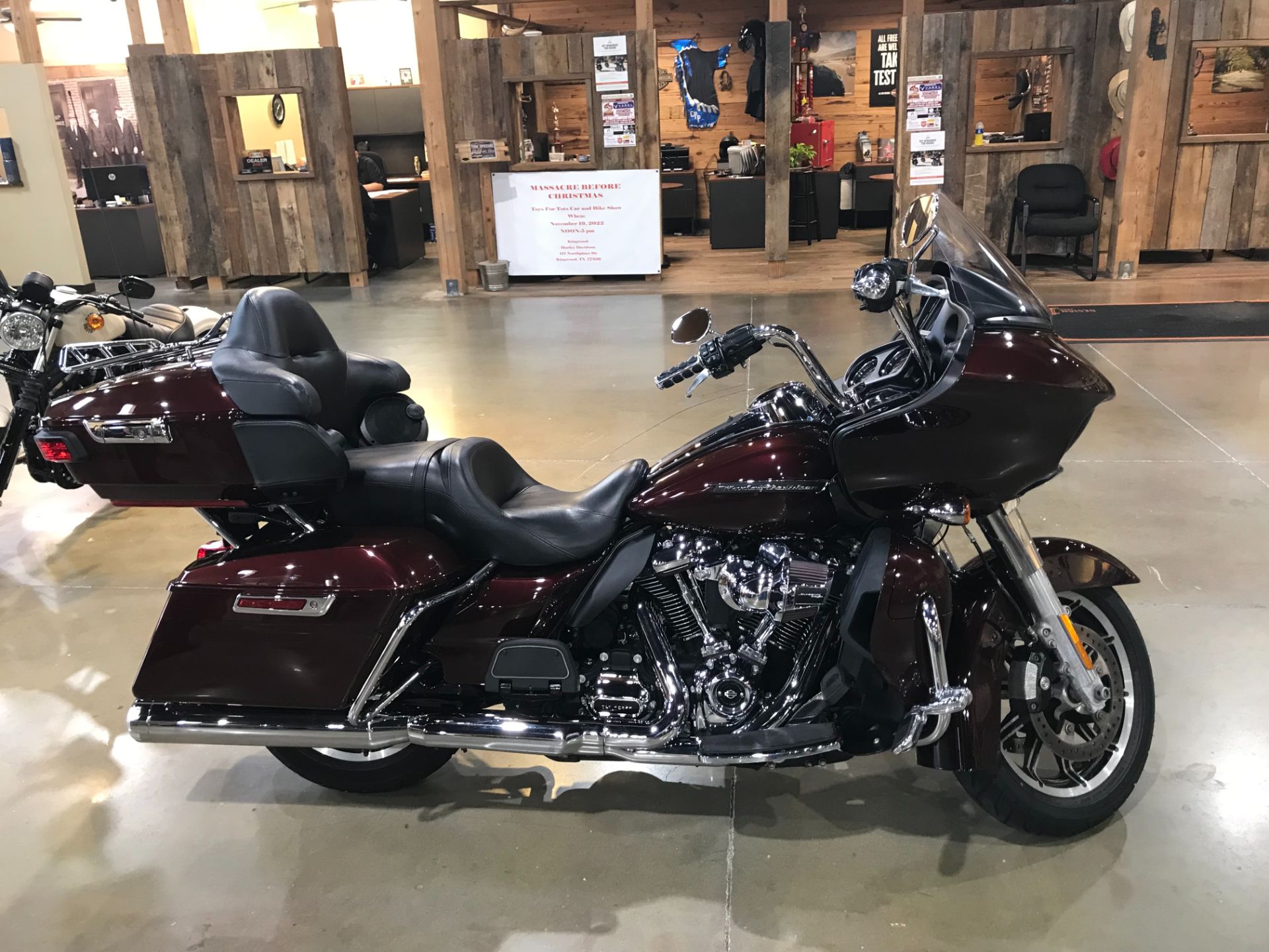2018 Harley-Davidson Road Glide® Ultra in Kingwood, Texas - Photo 1
