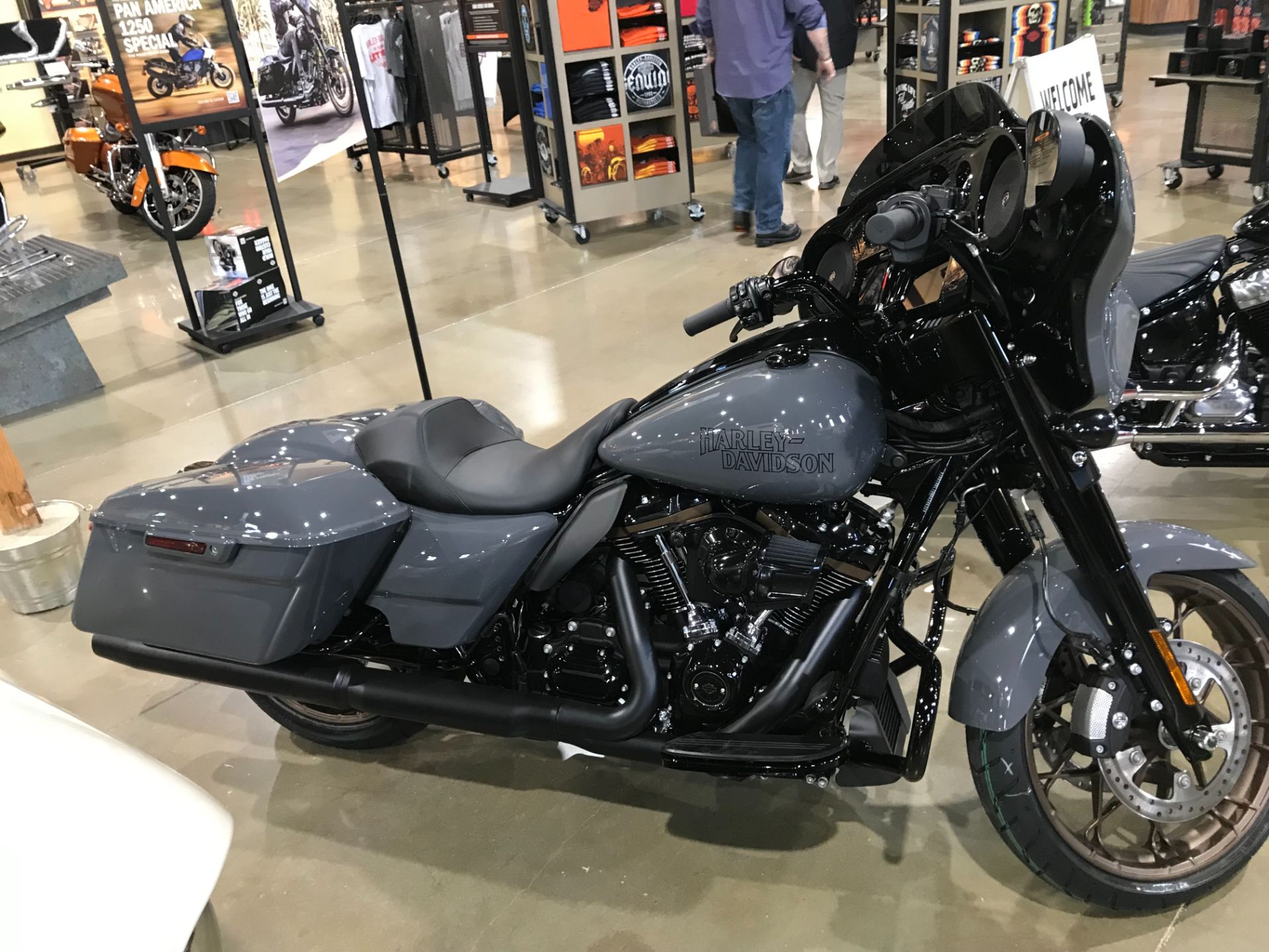 2022 Harley-Davidson Street Glide® ST in Kingwood, Texas - Photo 1