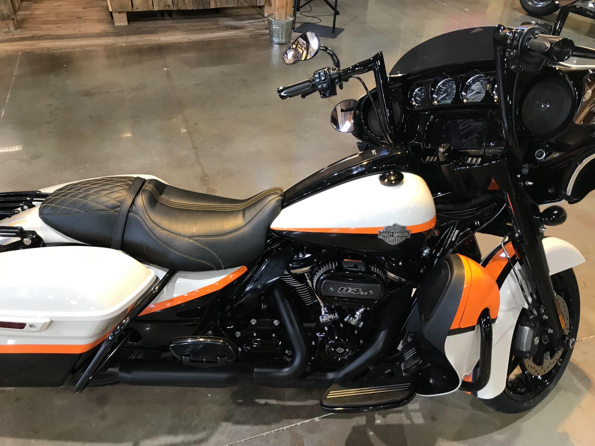 2022 Harley-Davidson Street Glide® Special in Kingwood, Texas - Photo 5