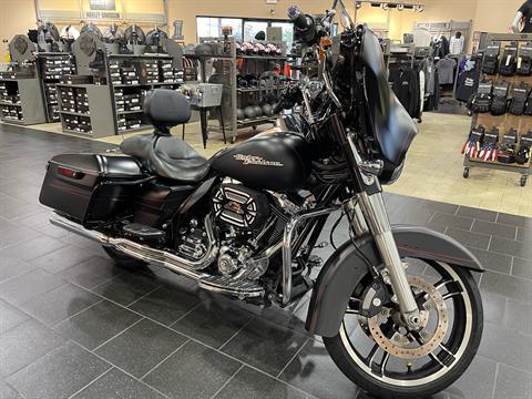 2014 Harley-Davidson Street Glide® Special in The Woodlands, Texas - Photo 2
