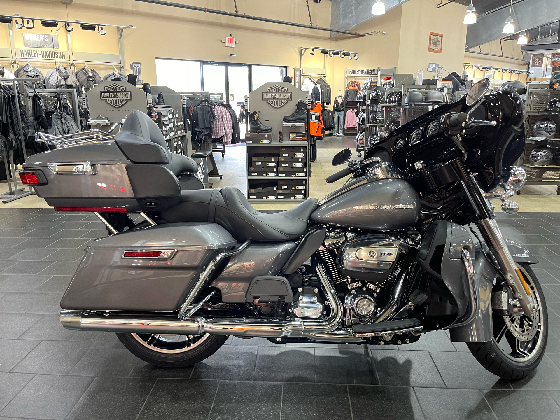 2022 Harley-Davidson Ultra Limited in The Woodlands, Texas - Photo 1