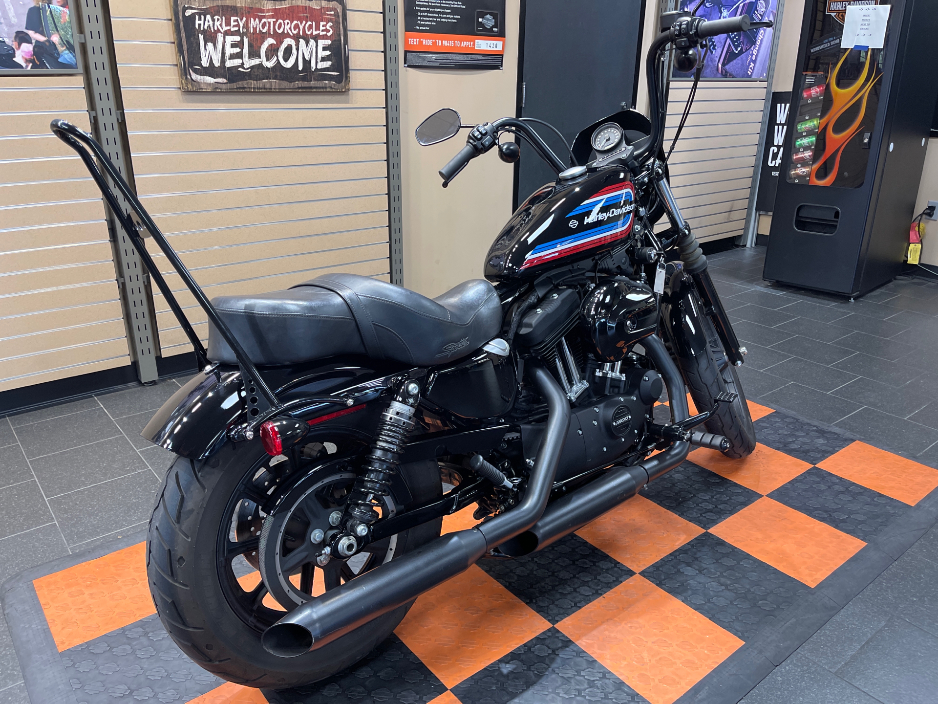 2021 Harley-Davidson Iron 1200™ in The Woodlands, Texas - Photo 7