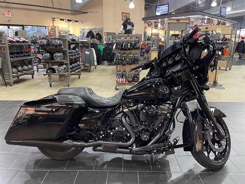 2018 Harley-Davidson Street Glide® Special in The Woodlands, Texas - Photo 1
