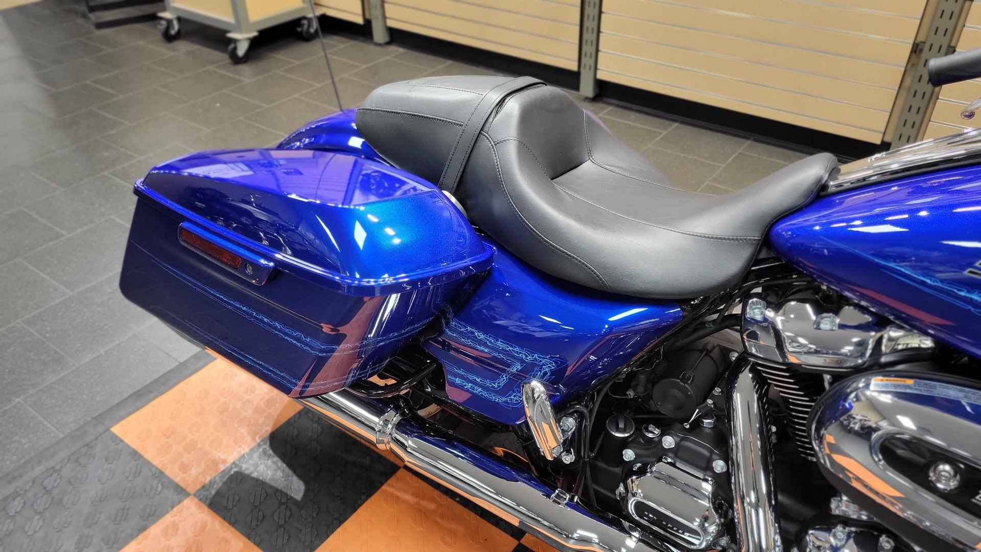 2019 Harley-Davidson Street Glide® in The Woodlands, Texas - Photo 6
