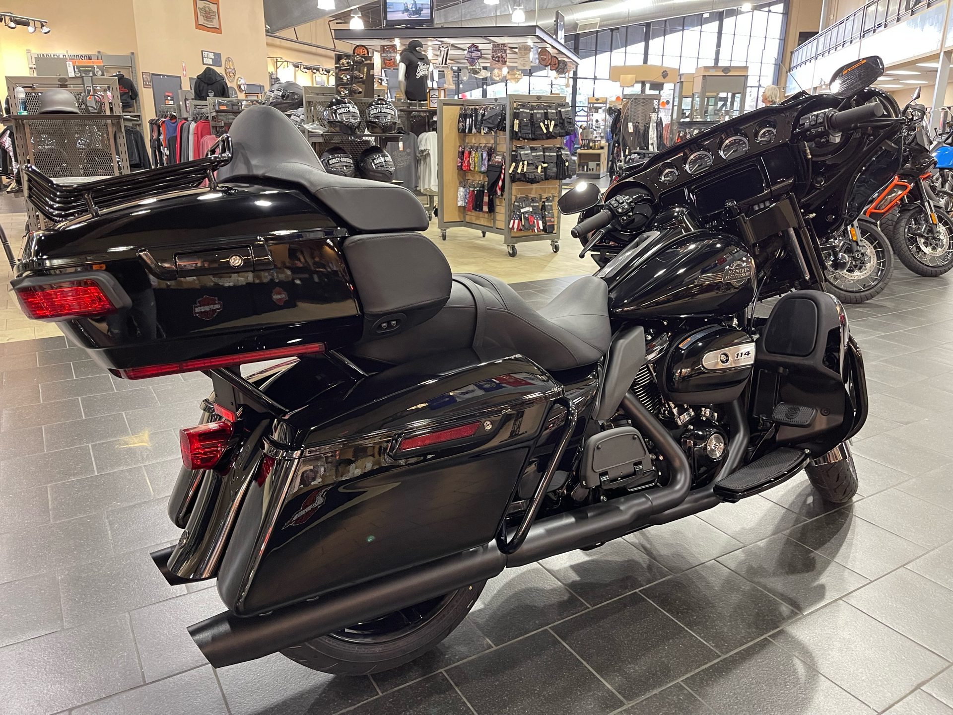 2023 Harley-Davidson Ultra Limited in The Woodlands, Texas - Photo 6