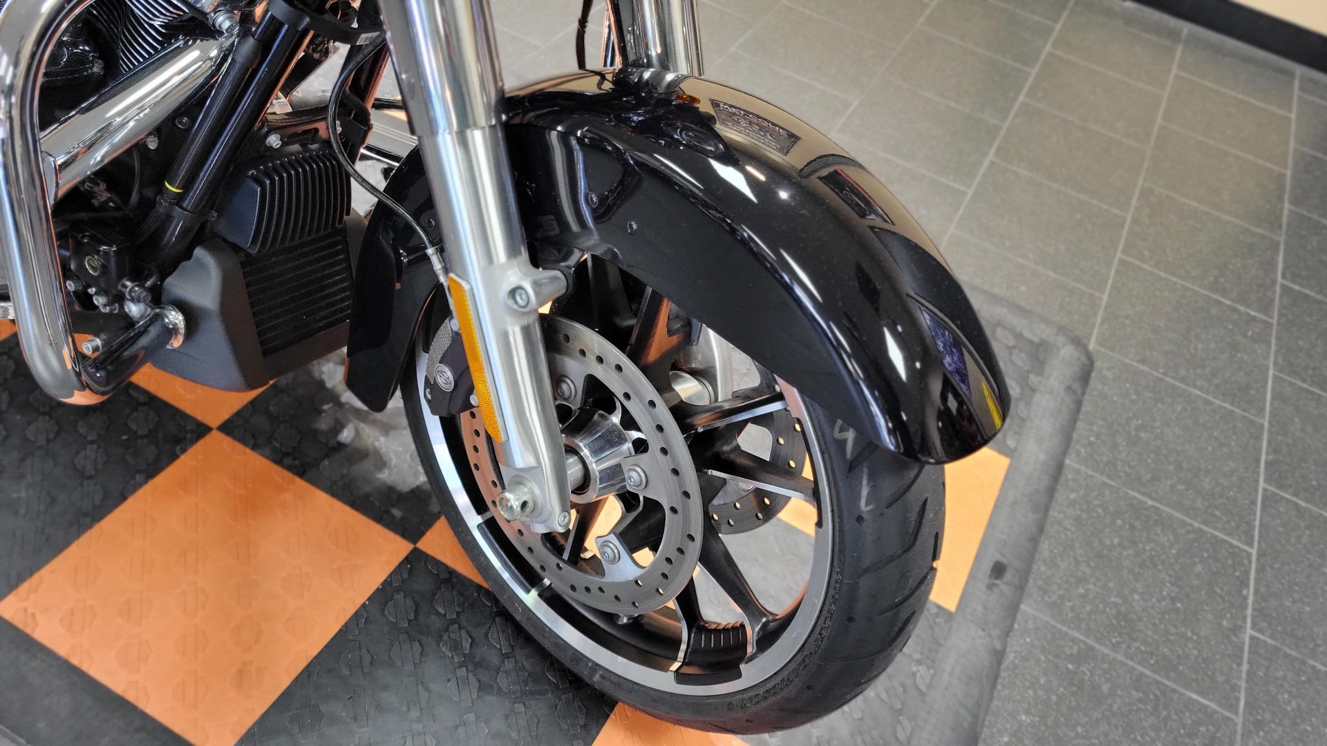 2021 Harley-Davidson Street Glide® in The Woodlands, Texas - Photo 10