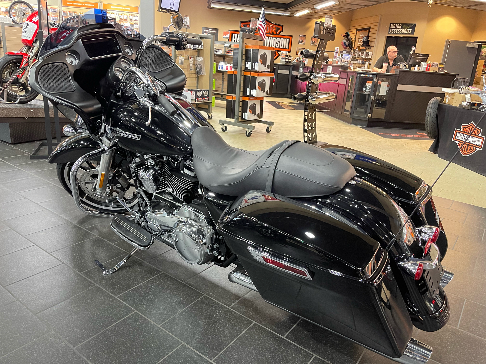2023 Harley-Davidson Road Glide® in The Woodlands, Texas - Photo 4
