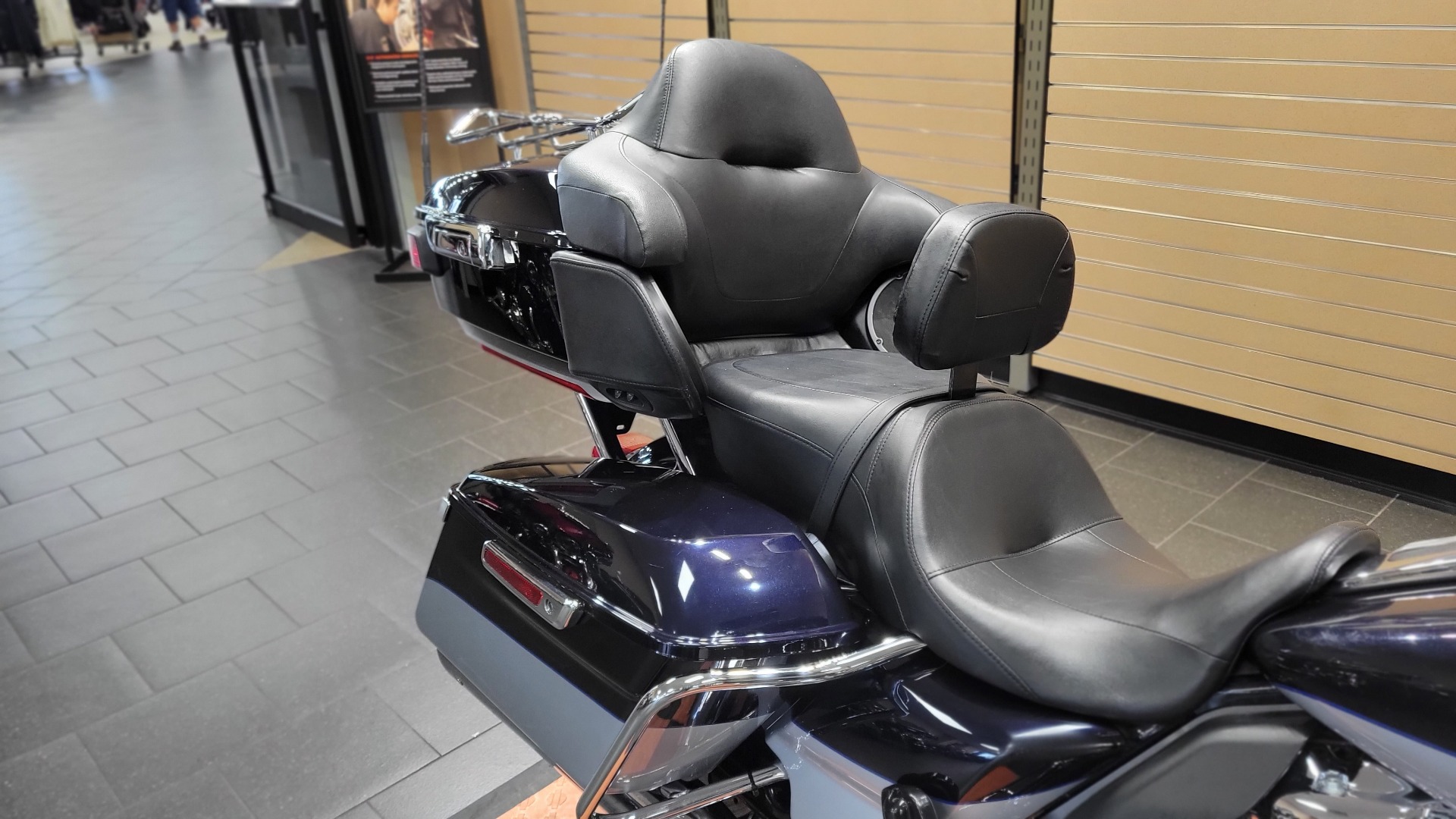 2019 Harley-Davidson Ultra Limited Low in The Woodlands, Texas - Photo 5
