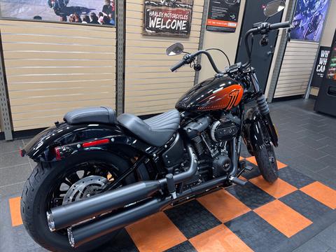 2022 Harley-Davidson Street Bob® 114 in The Woodlands, Texas - Photo 6