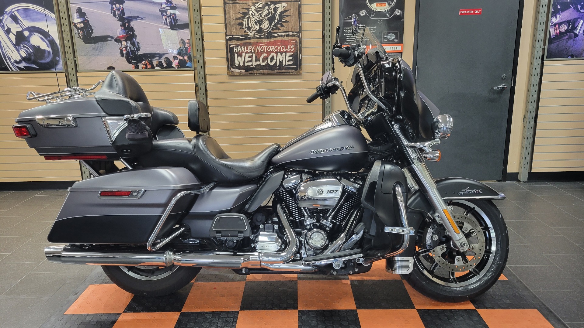 2017 Harley-Davidson Ultra Limited in The Woodlands, Texas - Photo 1
