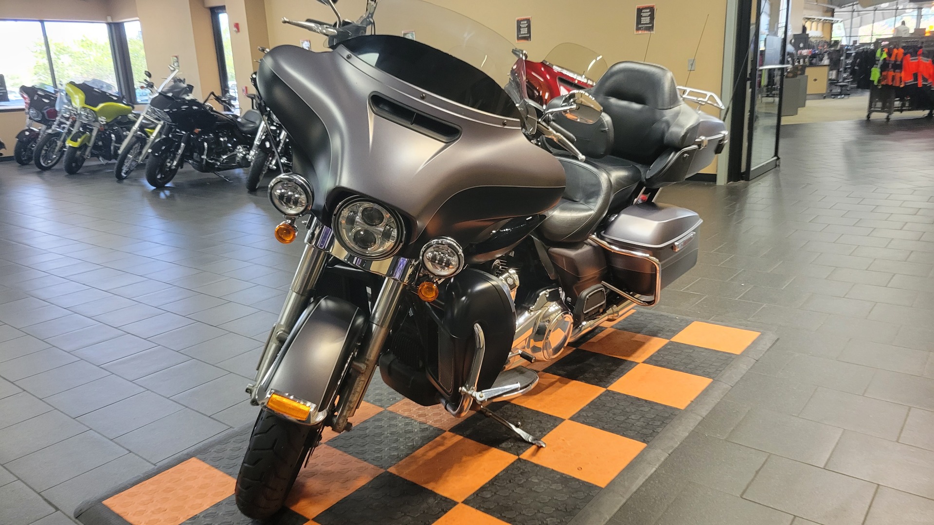 2017 Harley-Davidson Ultra Limited in The Woodlands, Texas - Photo 3