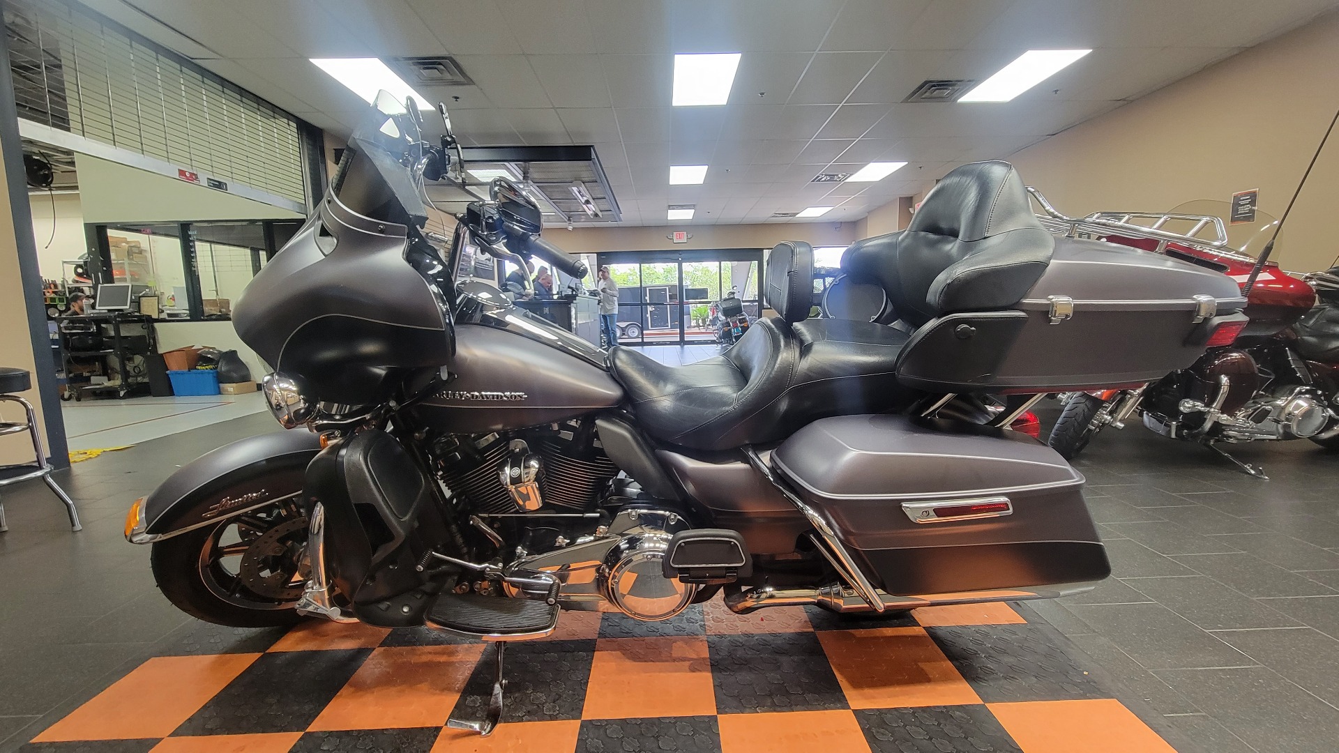 2017 Harley-Davidson Ultra Limited in The Woodlands, Texas - Photo 4