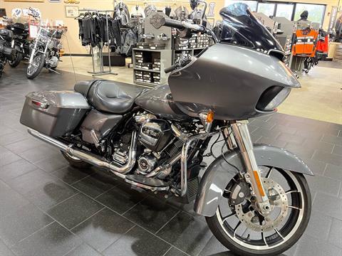 2021 Harley-Davidson Road Glide® in The Woodlands, Texas - Photo 2