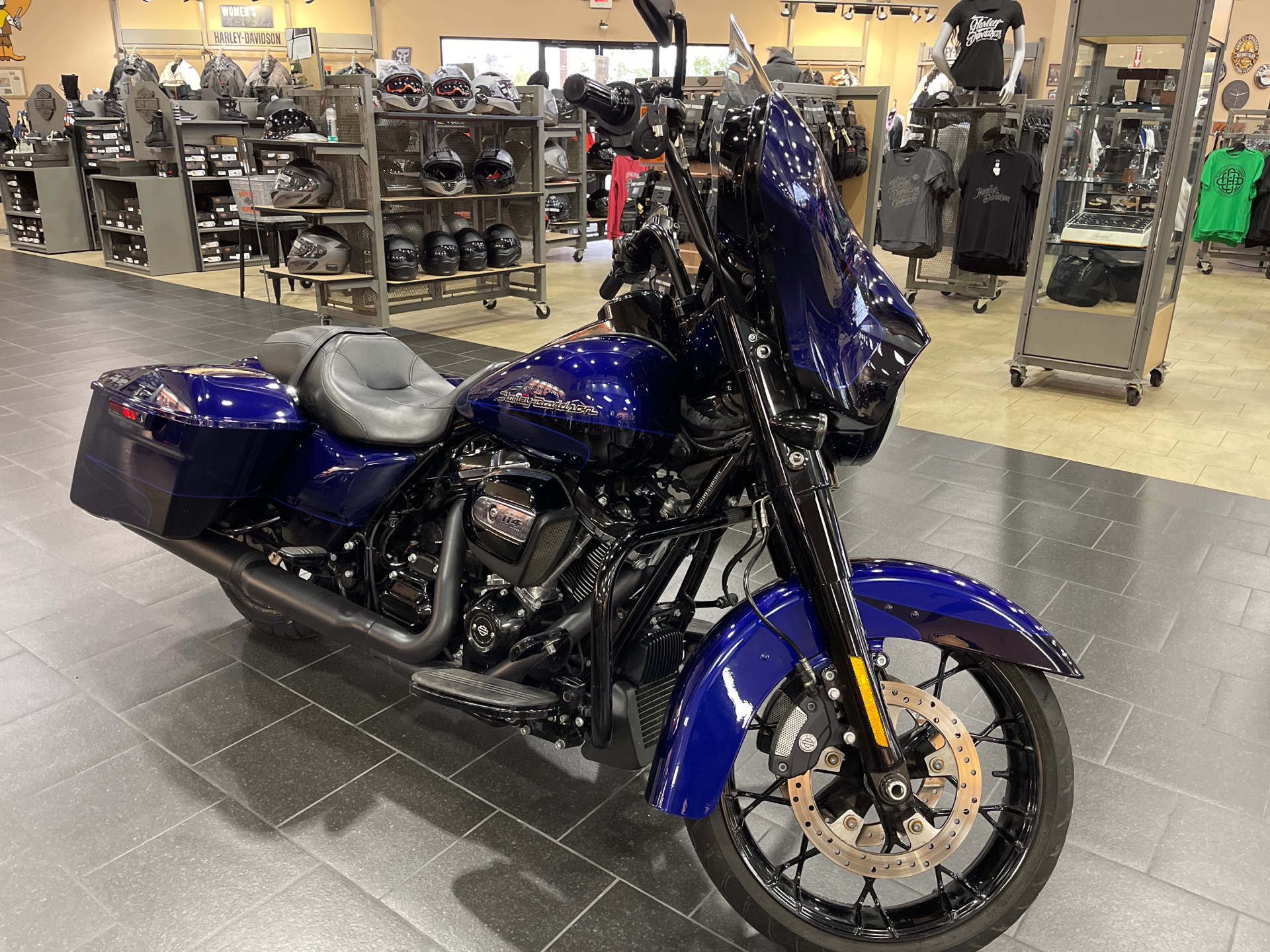 2020 Harley-Davidson Street Glide® Special in The Woodlands, Texas - Photo 2