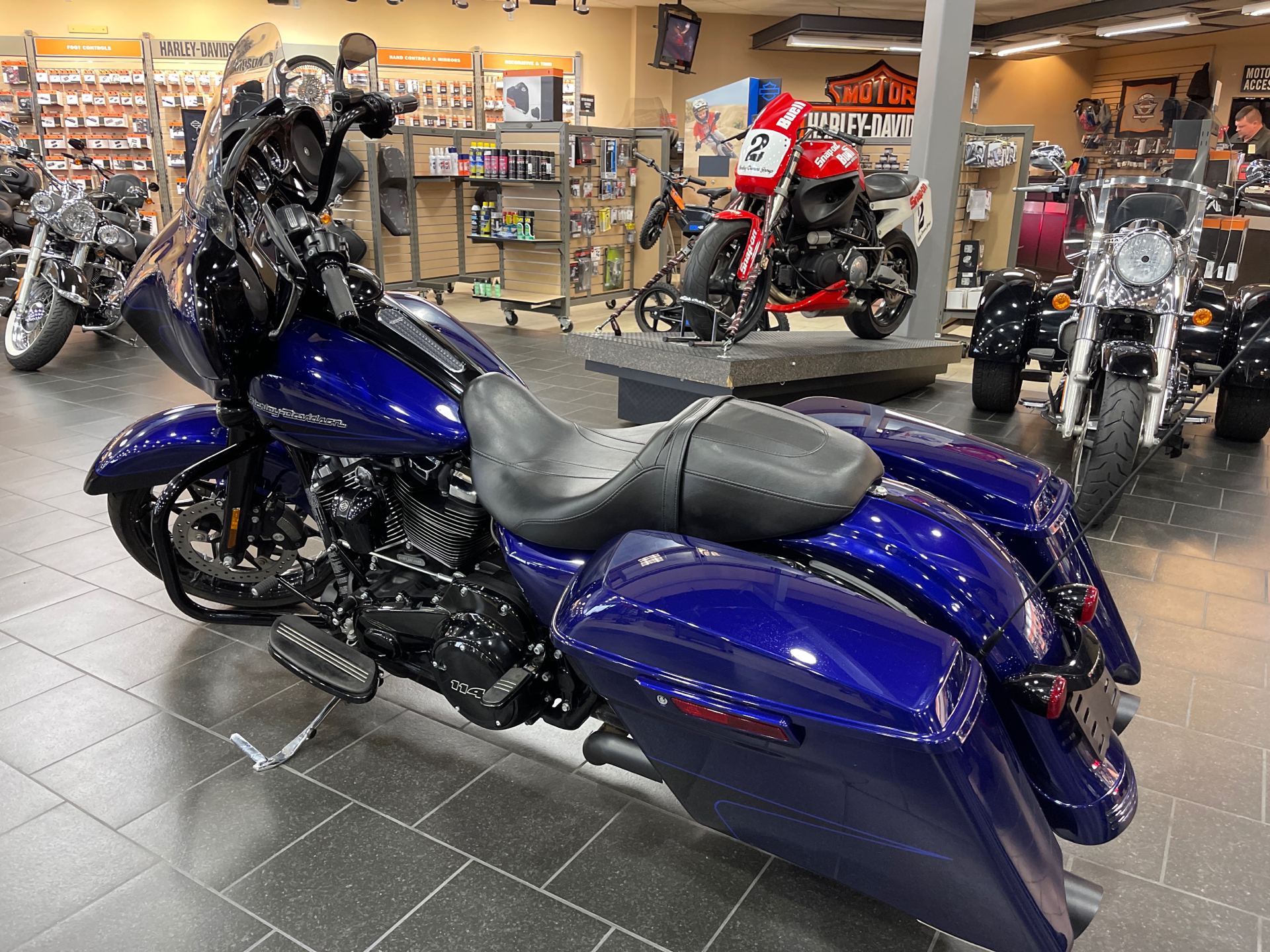 2020 Harley-Davidson Street Glide® Special in The Woodlands, Texas - Photo 4