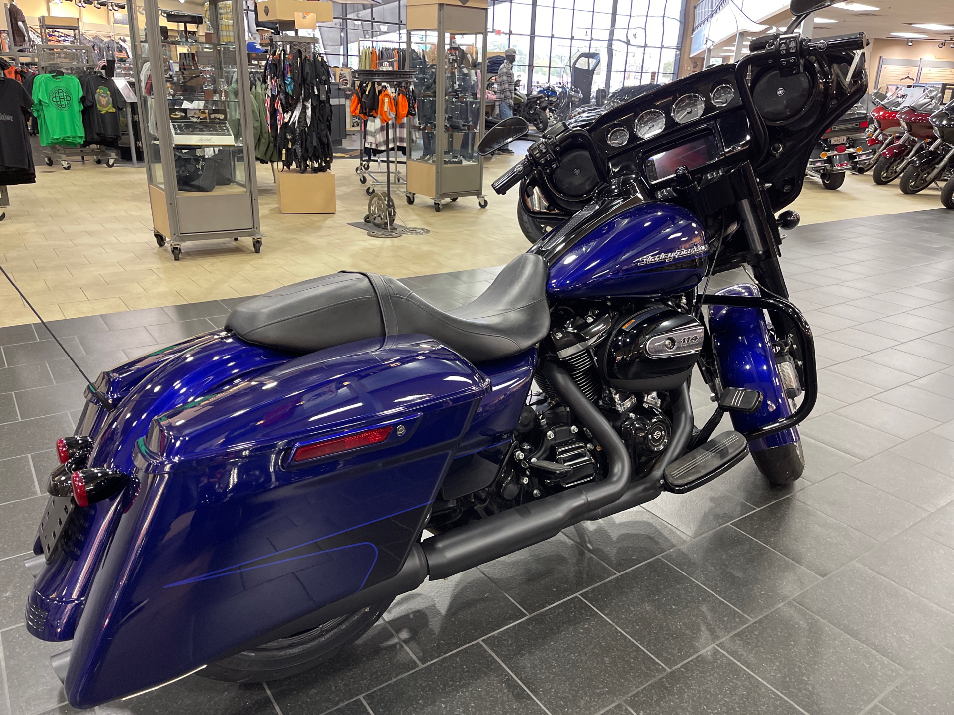 2020 Harley-Davidson Street Glide® Special in The Woodlands, Texas - Photo 6