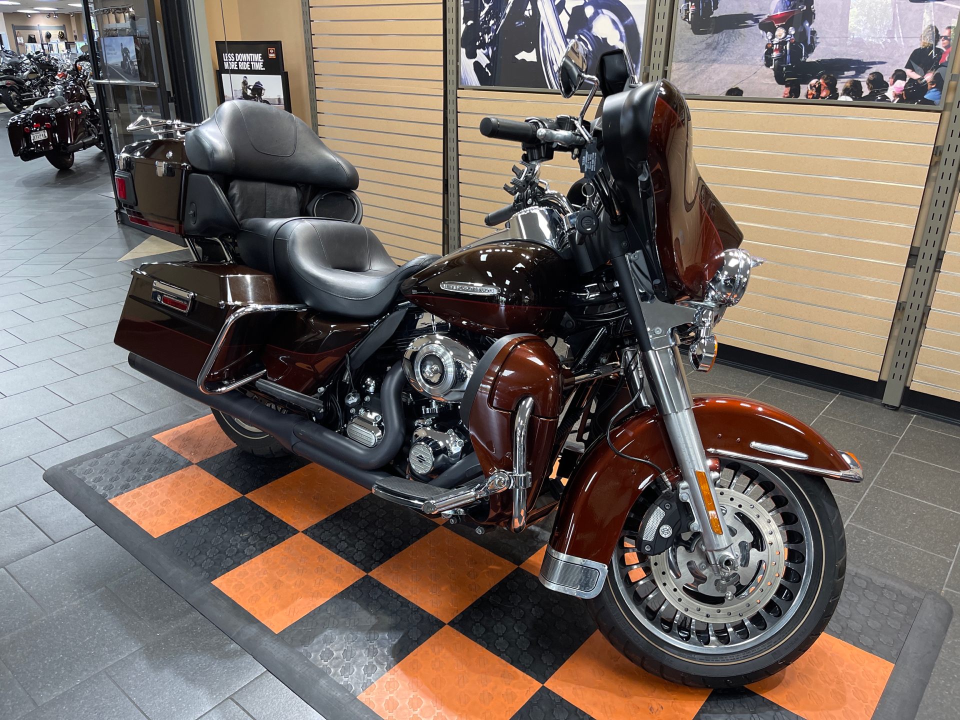 2011 Harley-Davidson Electra Glide® Ultra Limited in The Woodlands, Texas - Photo 2