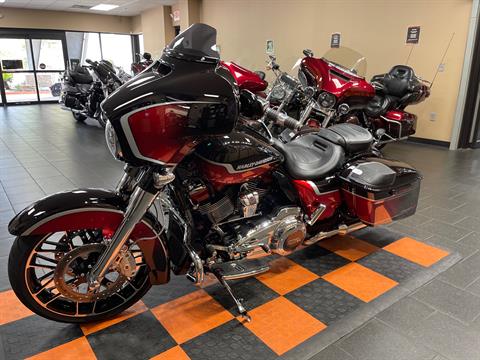 2021 Harley-Davidson CVO™ Street Glide® in The Woodlands, Texas - Photo 3