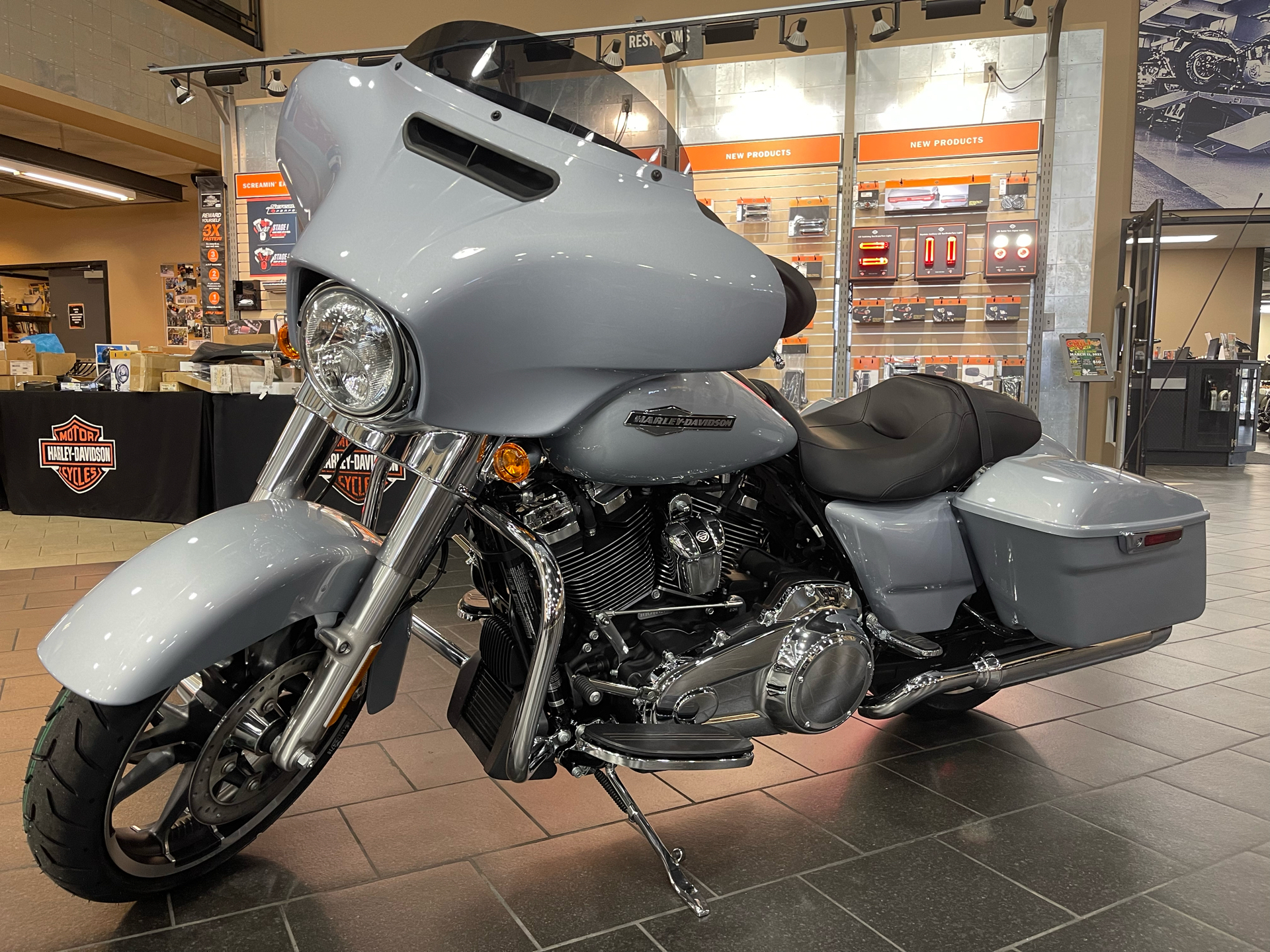 2023 Harley-Davidson Street Glide® in The Woodlands, Texas - Photo 3
