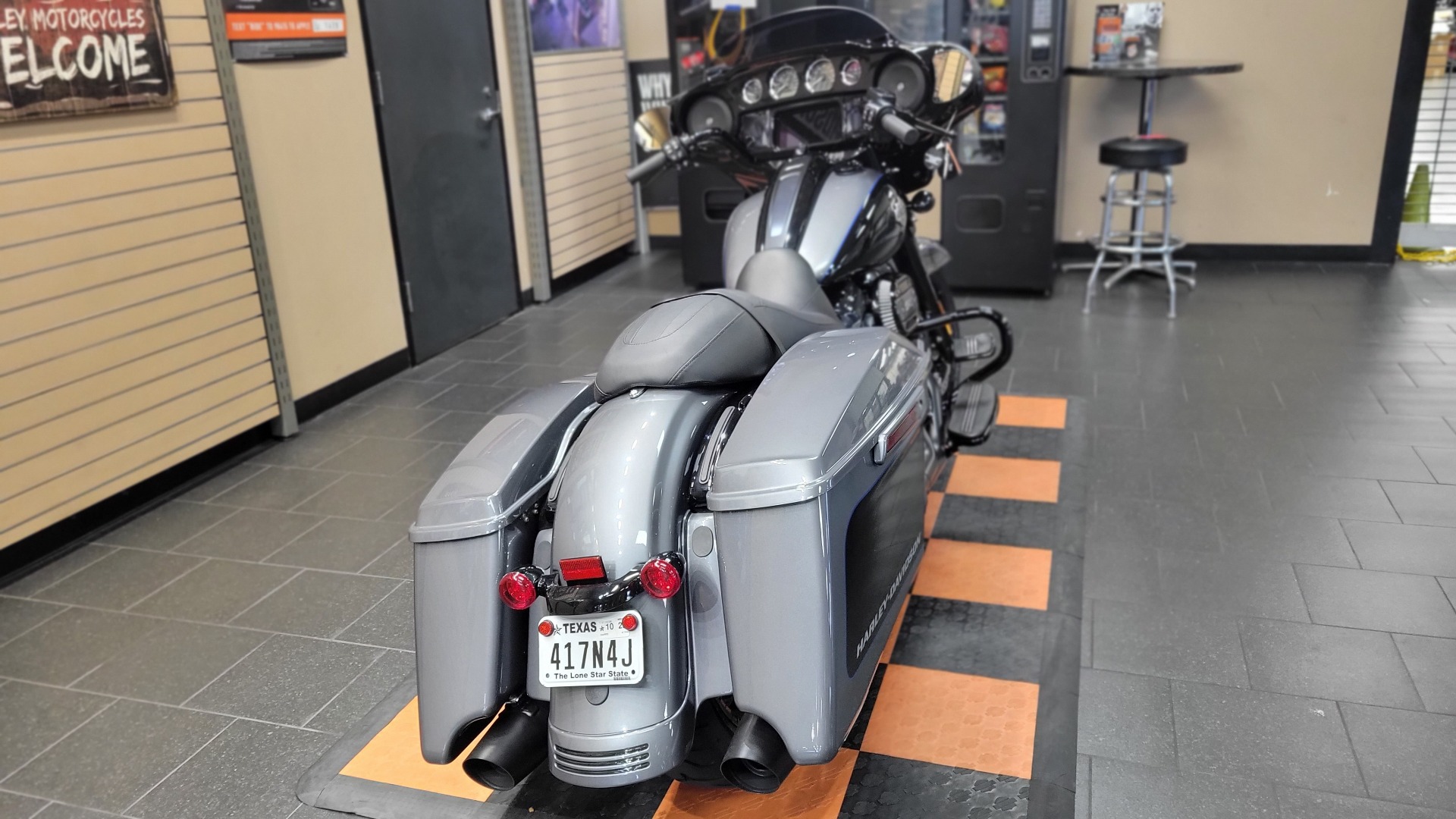 2021 Harley-Davidson Street Glide® Special in The Woodlands, Texas - Photo 5