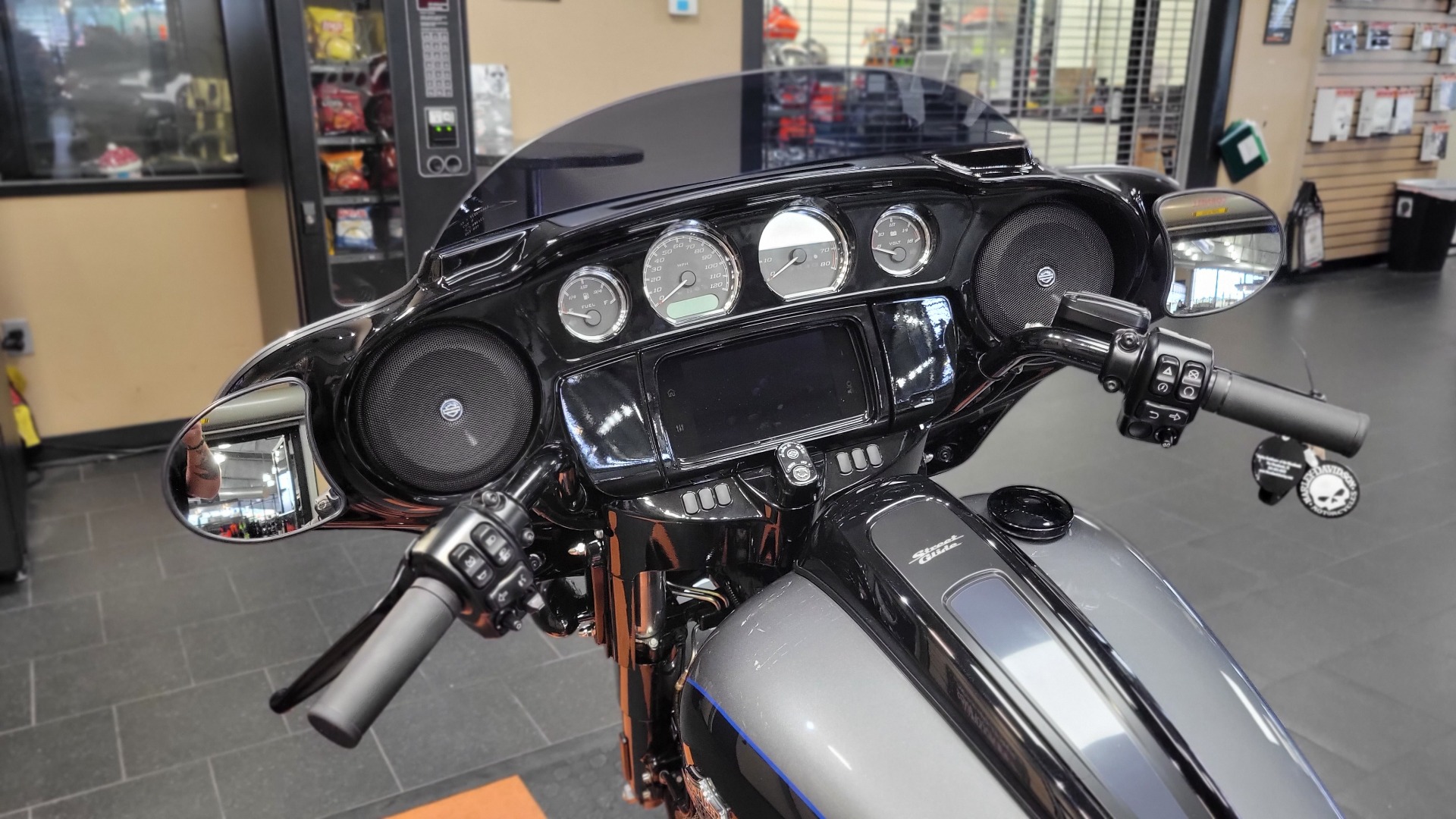 2021 Harley-Davidson Street Glide® Special in The Woodlands, Texas - Photo 14