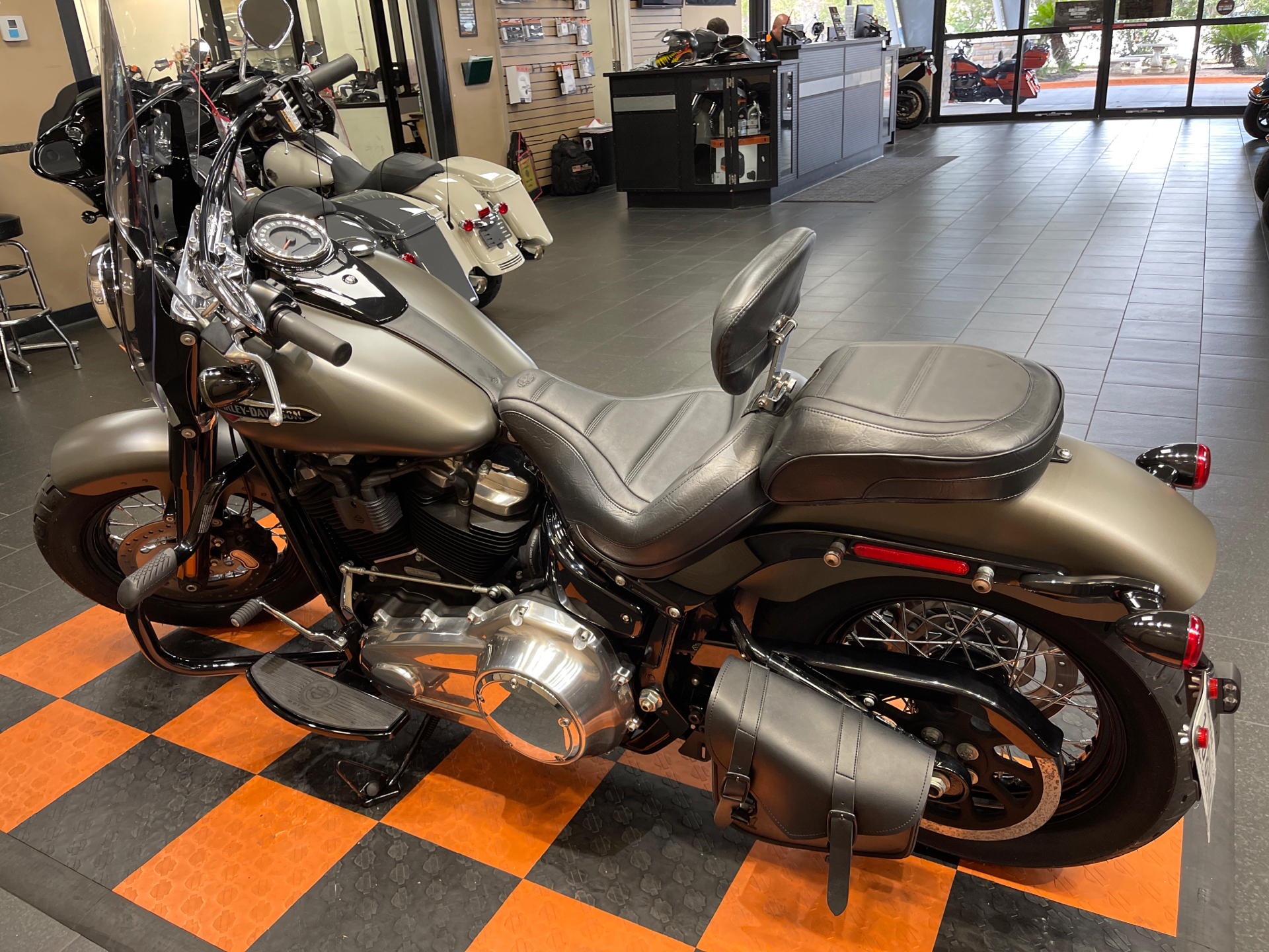 2018 Harley-Davidson Softail Slim® 107 in The Woodlands, Texas - Photo 4