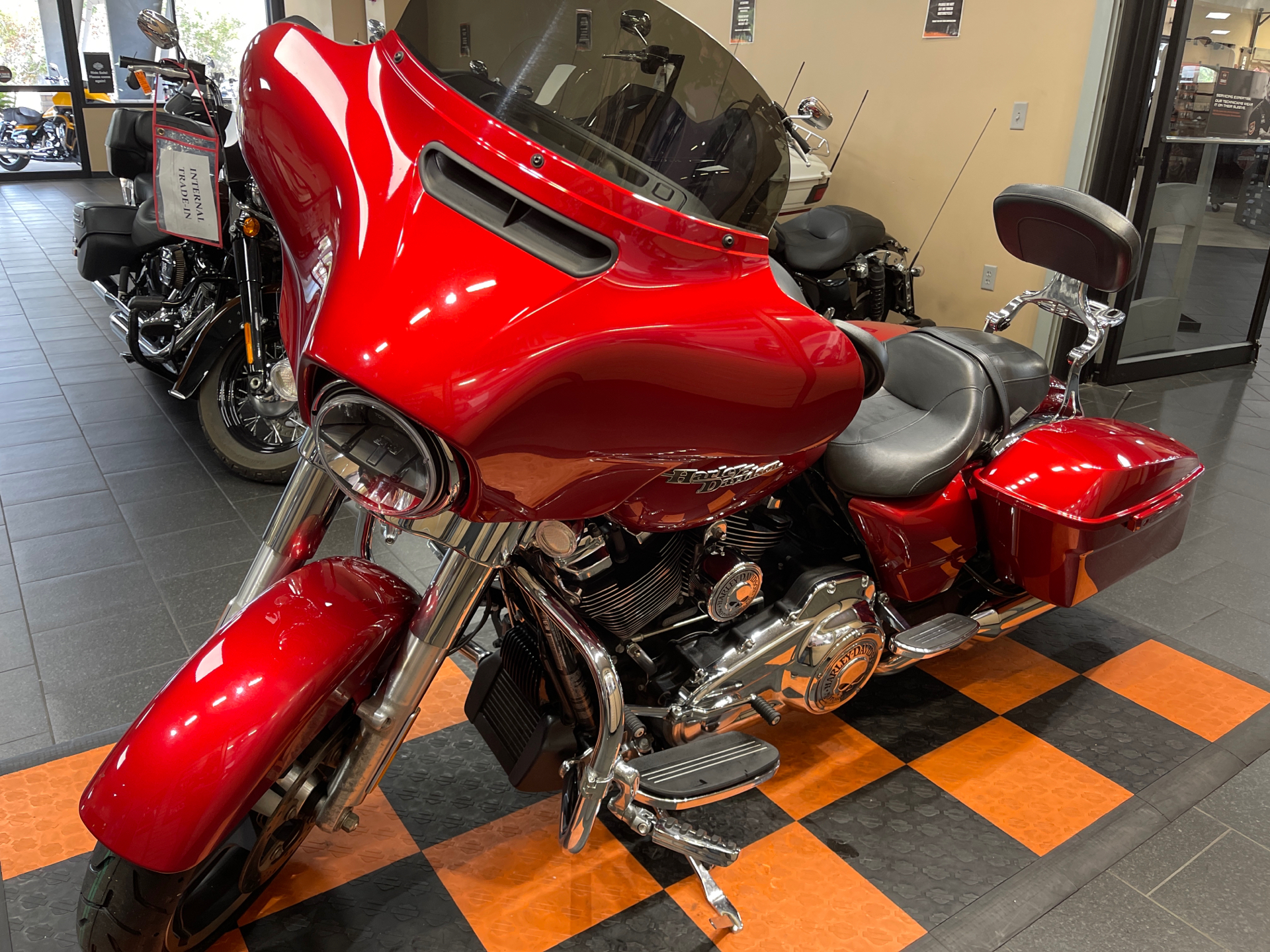 2019 Harley-Davidson Street Glide® in The Woodlands, Texas - Photo 3