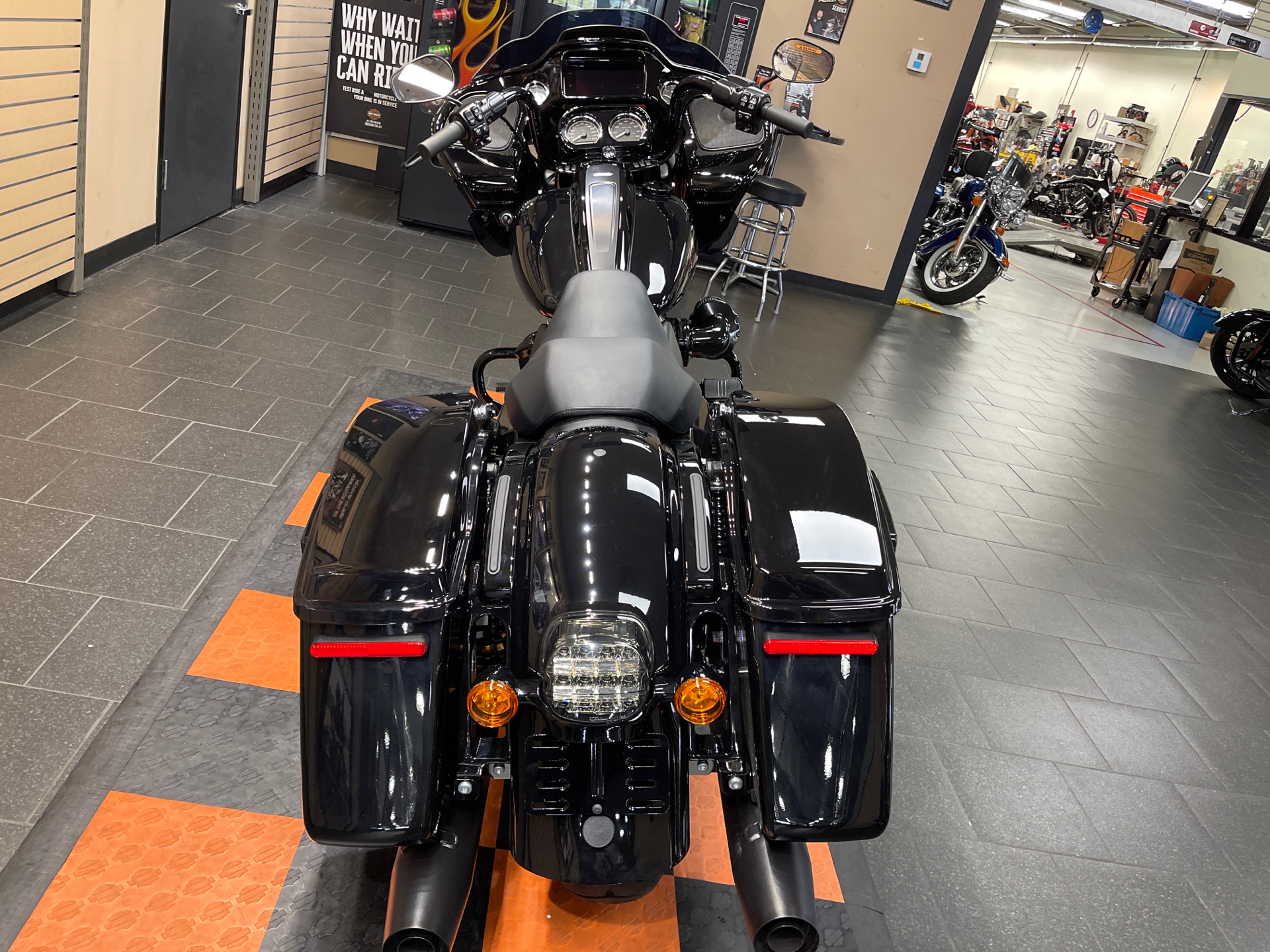 2022 Harley-Davidson Road Glide® ST in The Woodlands, Texas - Photo 5