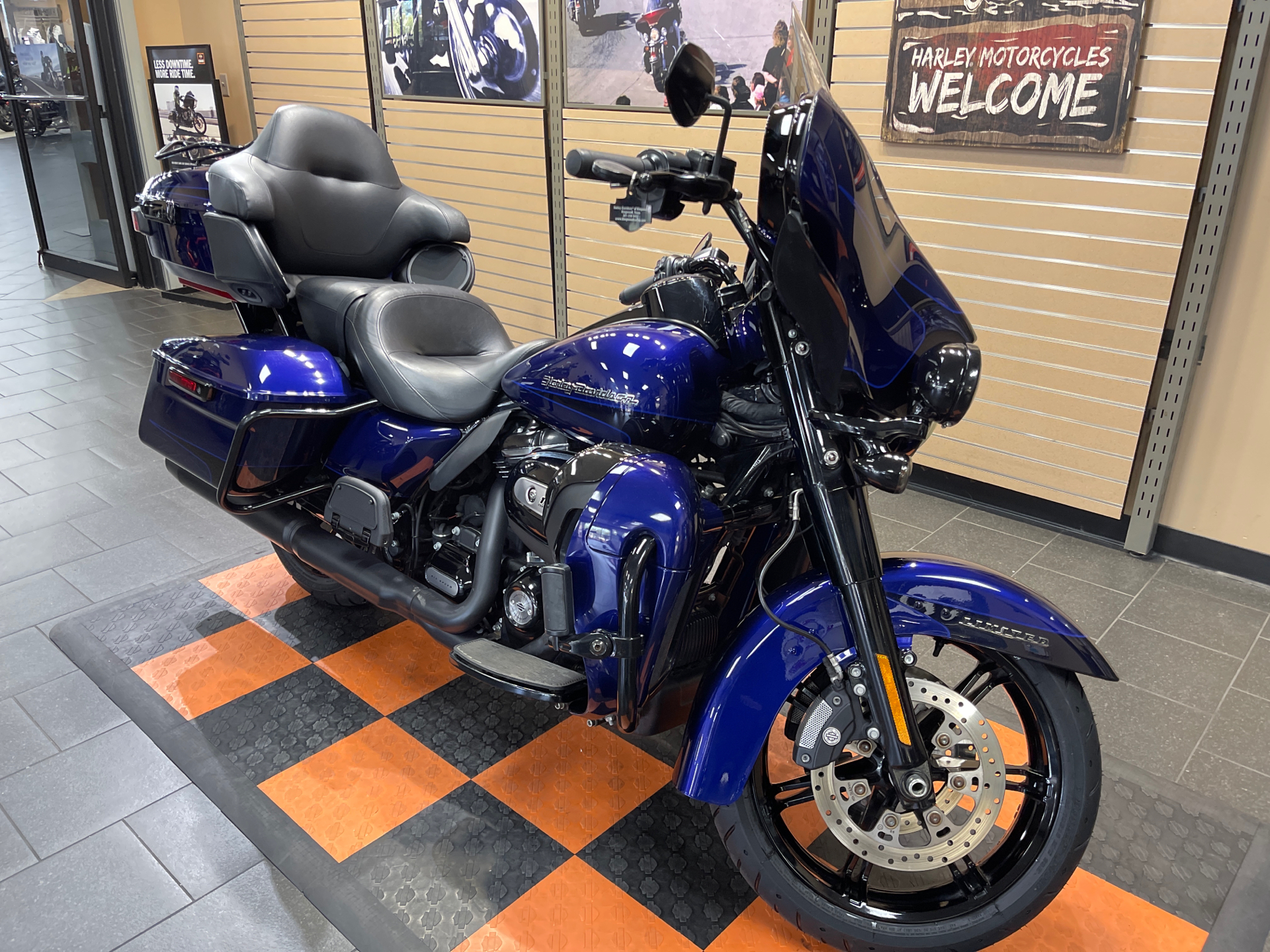 2020 Harley-Davidson Ultra Limited in The Woodlands, Texas - Photo 2
