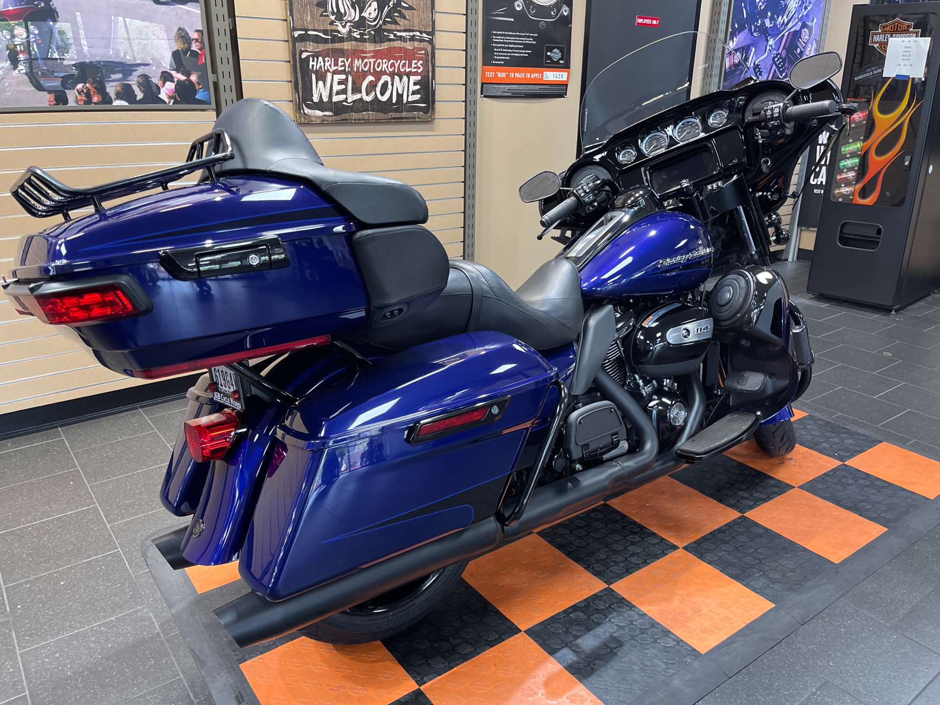 2020 Harley-Davidson Ultra Limited in The Woodlands, Texas - Photo 6