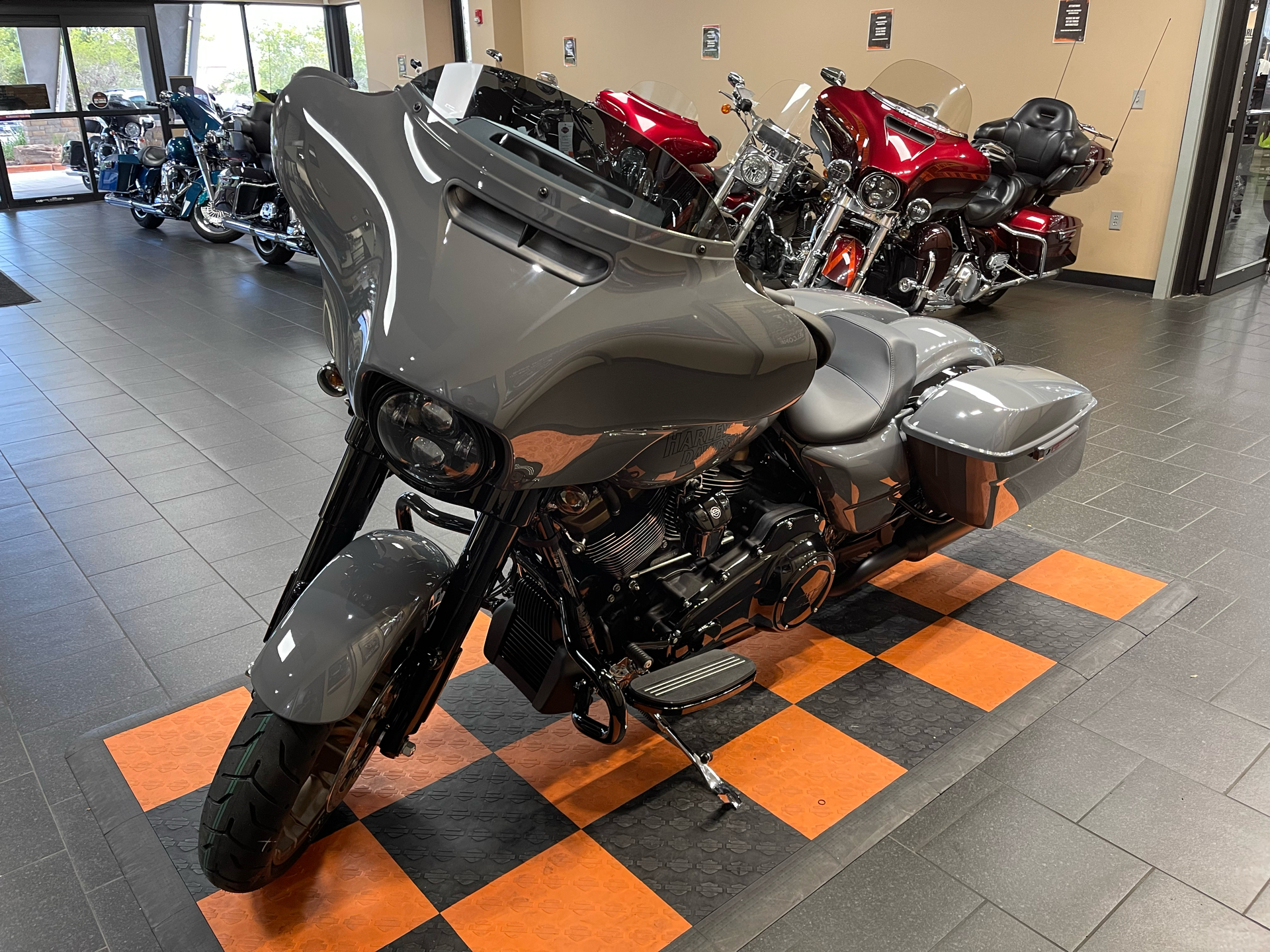 2022 Harley-Davidson Street Glide® ST in The Woodlands, Texas - Photo 4