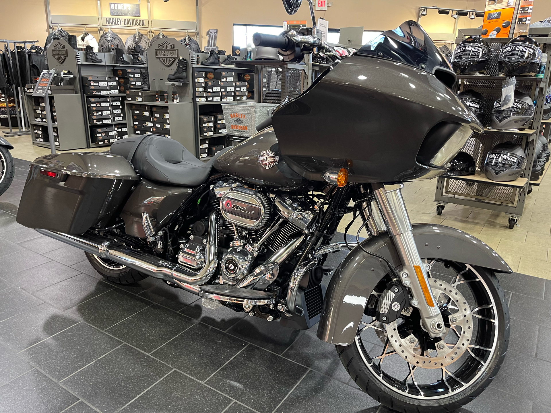 2023 Harley-Davidson Road Glide® Special in The Woodlands, Texas - Photo 2