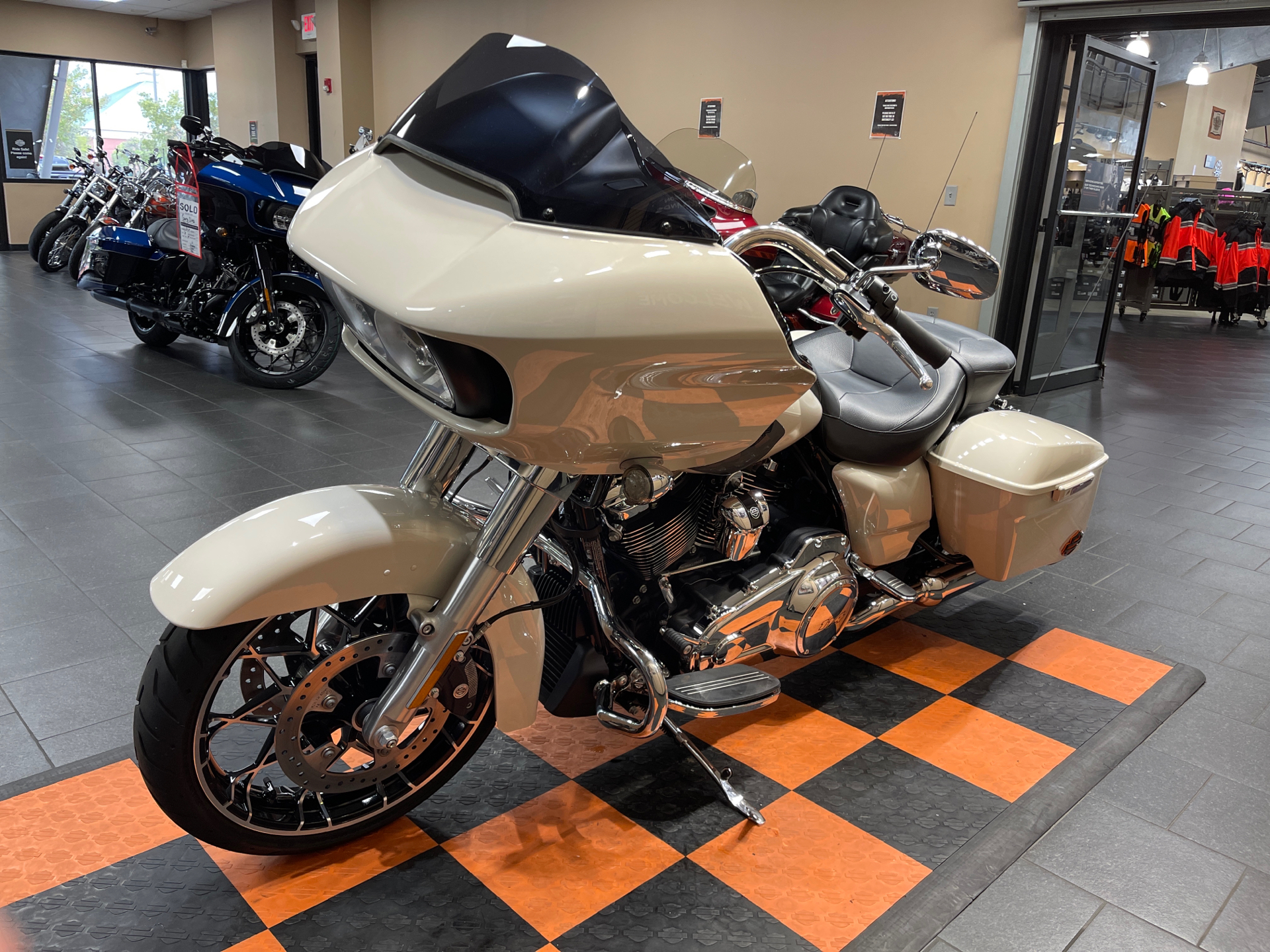2022 Harley-Davidson Road Glide® Special in The Woodlands, Texas - Photo 3