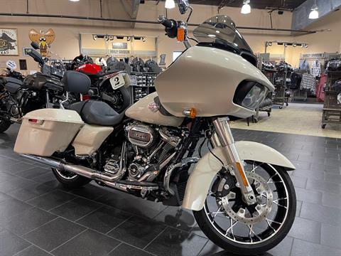 2022 Harley-Davidson Road Glide® Special in The Woodlands, Texas - Photo 2