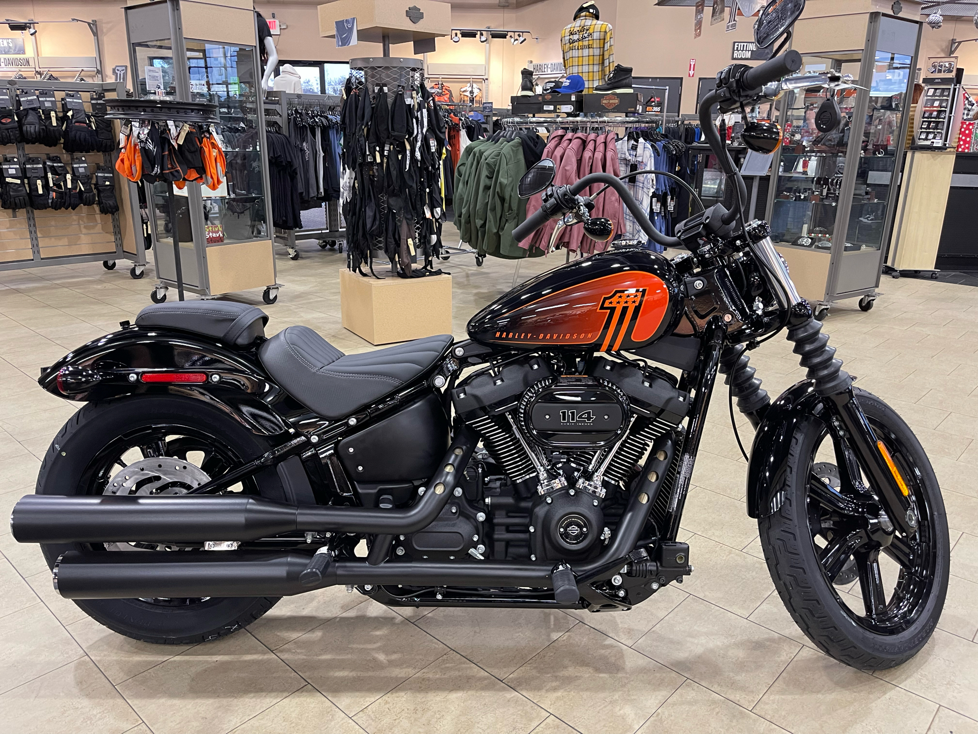 2022 Harley-Davidson Street Bob® 114 in The Woodlands, Texas - Photo 1