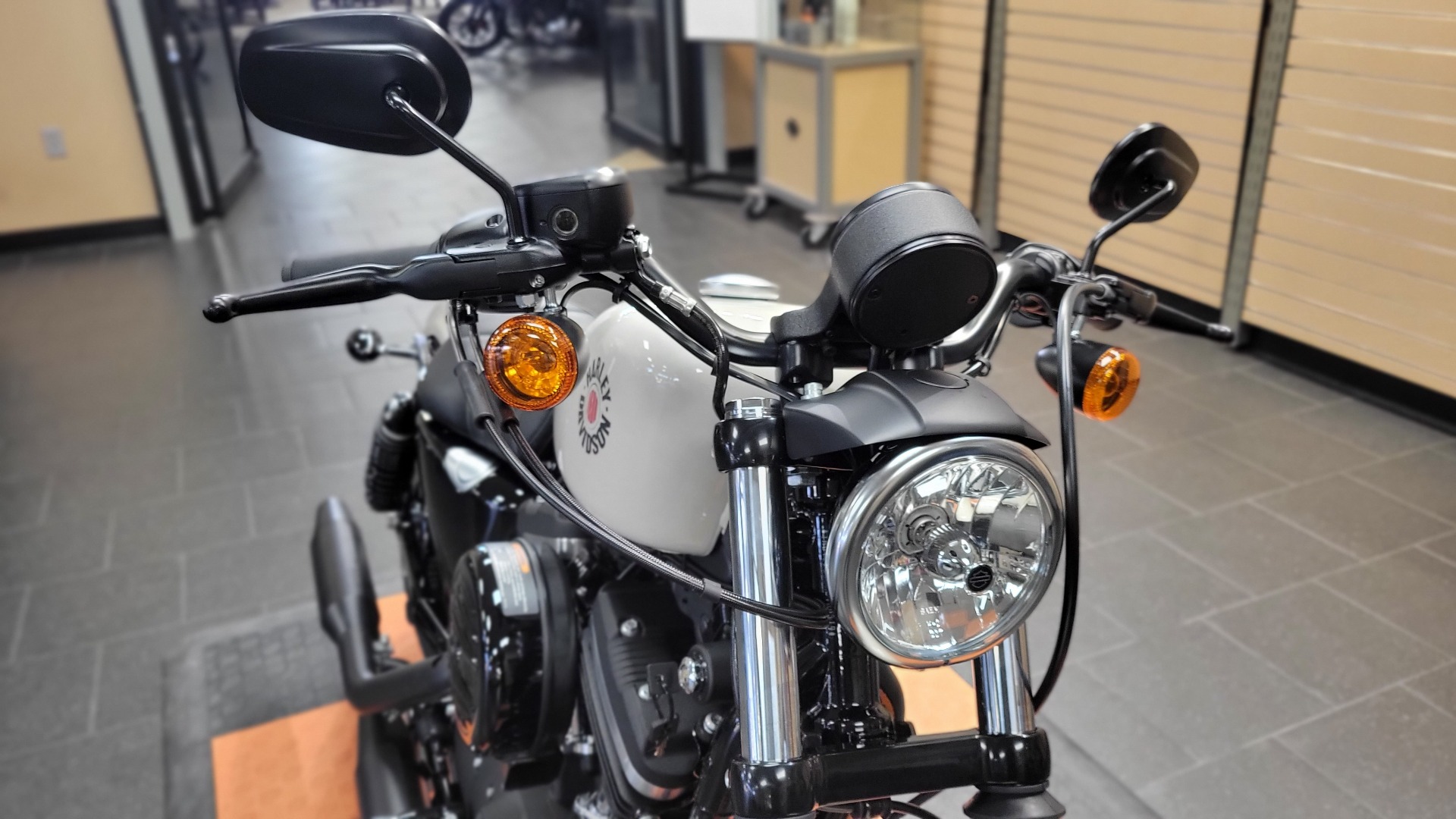 2022 Harley-Davidson Iron 883™ in The Woodlands, Texas - Photo 9