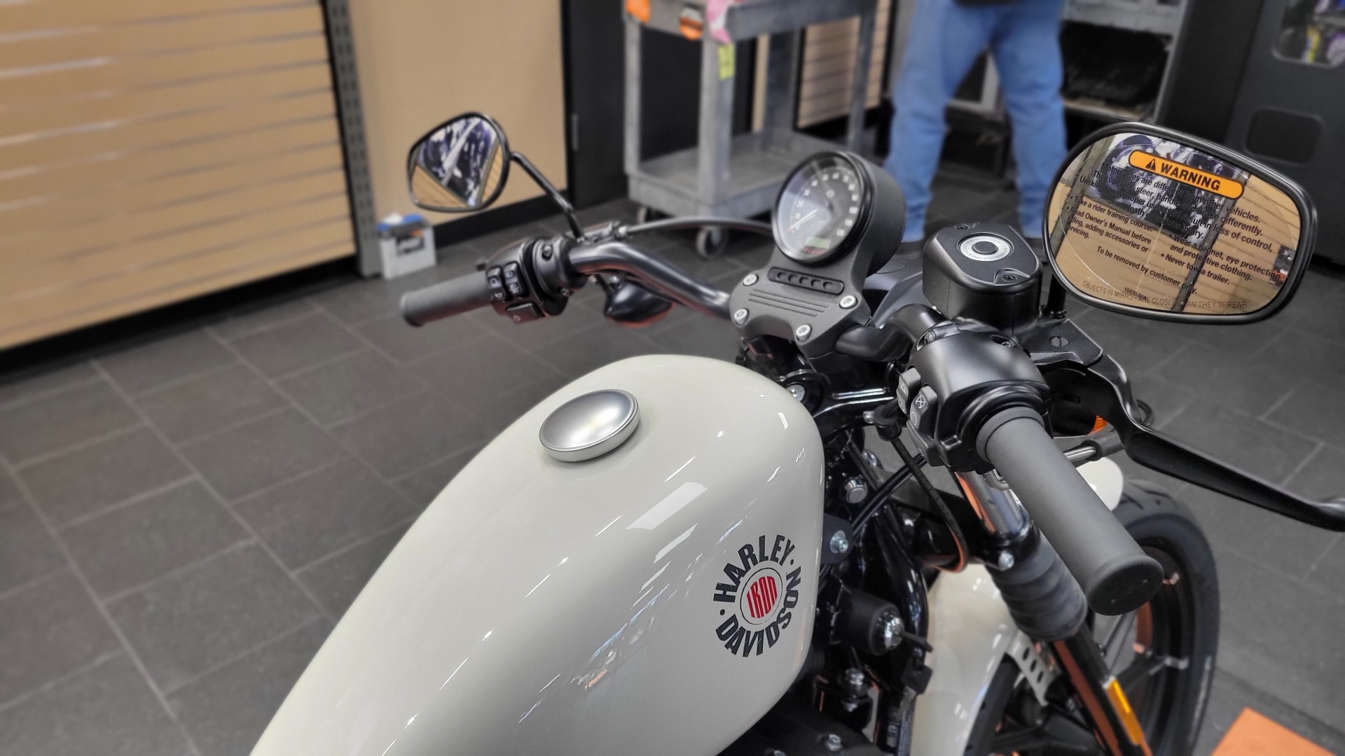 2022 Harley-Davidson Iron 883™ in The Woodlands, Texas - Photo 11