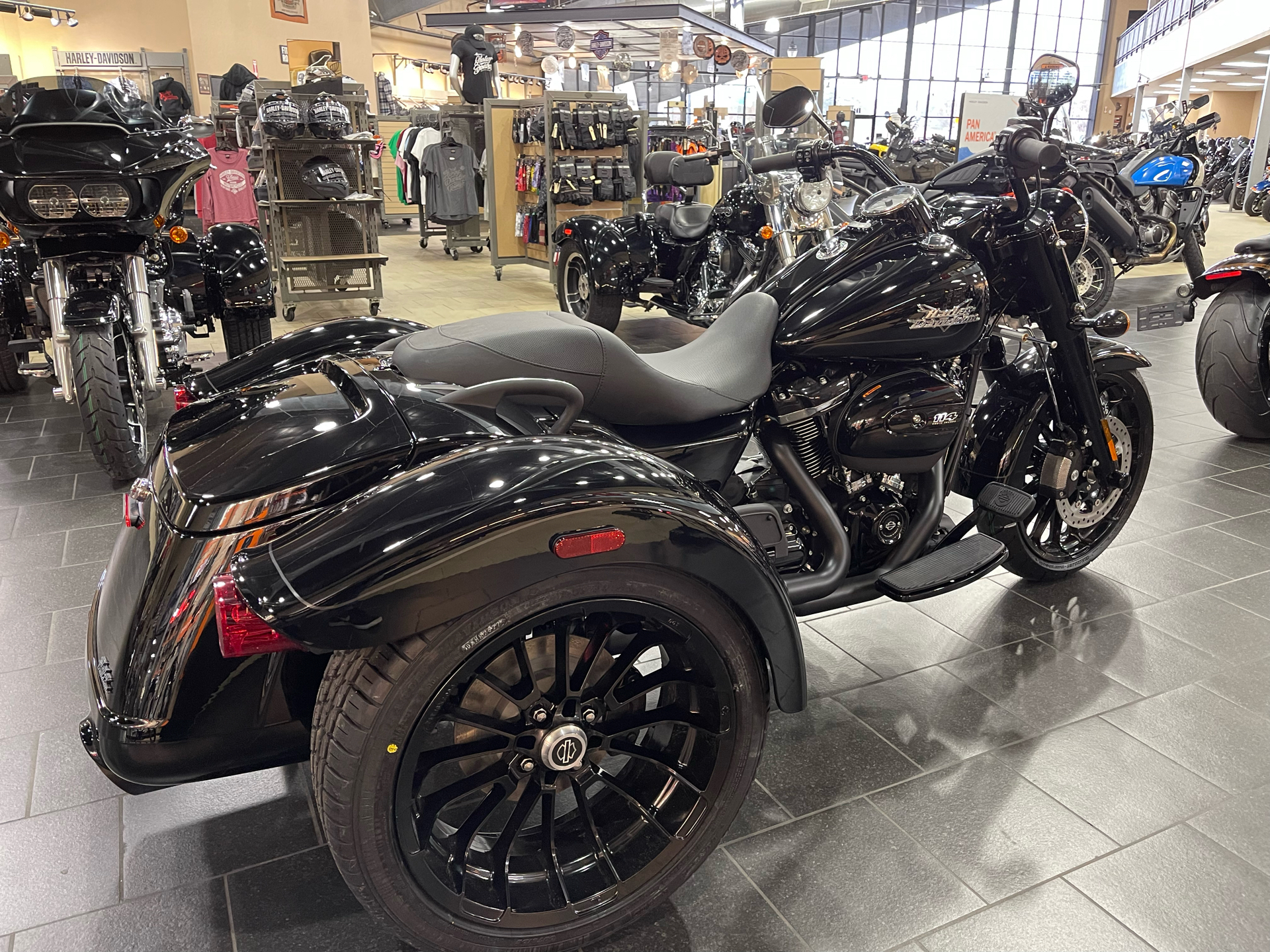 2023 Harley-Davidson Freewheeler® in The Woodlands, Texas - Photo 6