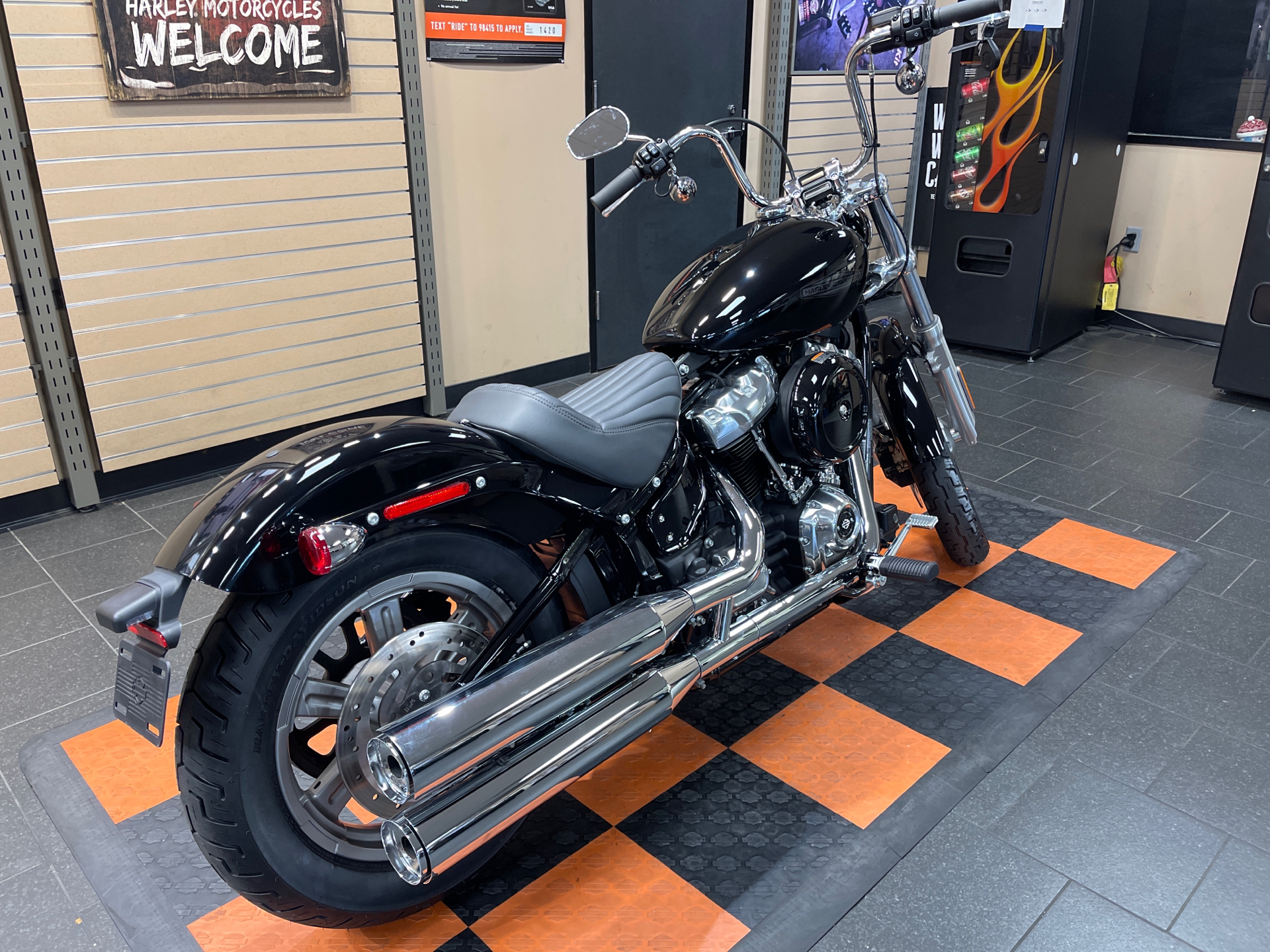 2022 Harley-Davidson Softail® Standard in The Woodlands, Texas - Photo 6
