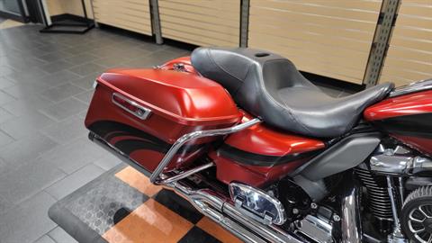 2017 Harley-Davidson Street Glide® Special in The Woodlands, Texas - Photo 6
