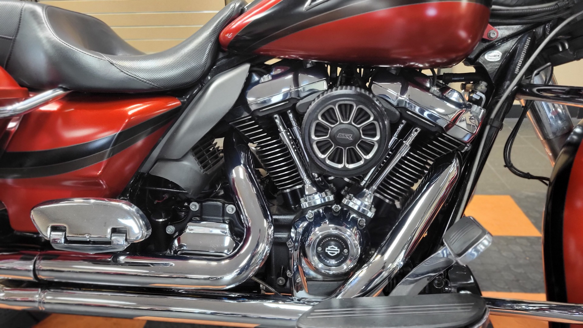 2017 Harley-Davidson Street Glide® Special in The Woodlands, Texas - Photo 8
