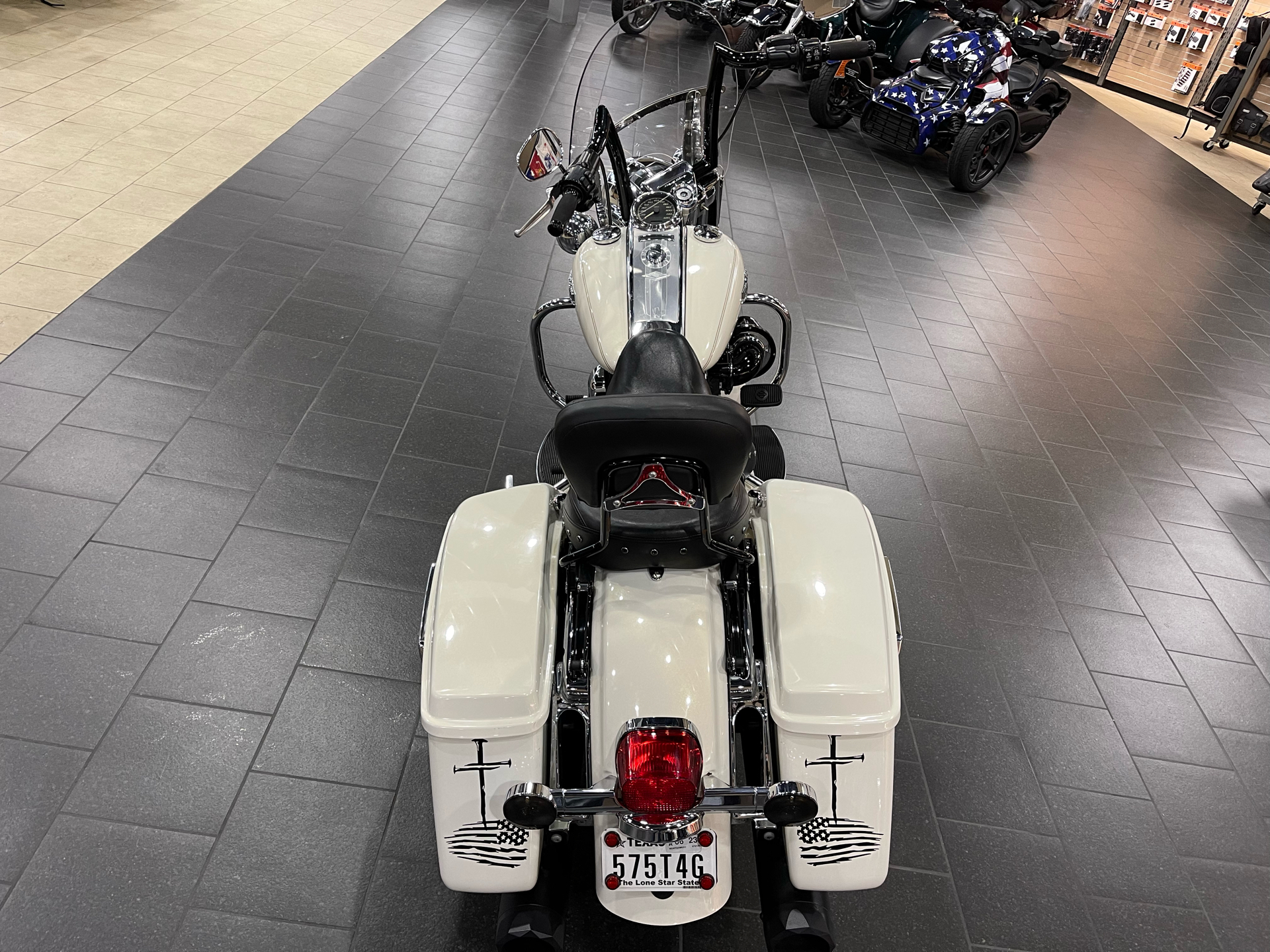 2015 Harley-Davidson Road King® in The Woodlands, Texas - Photo 5