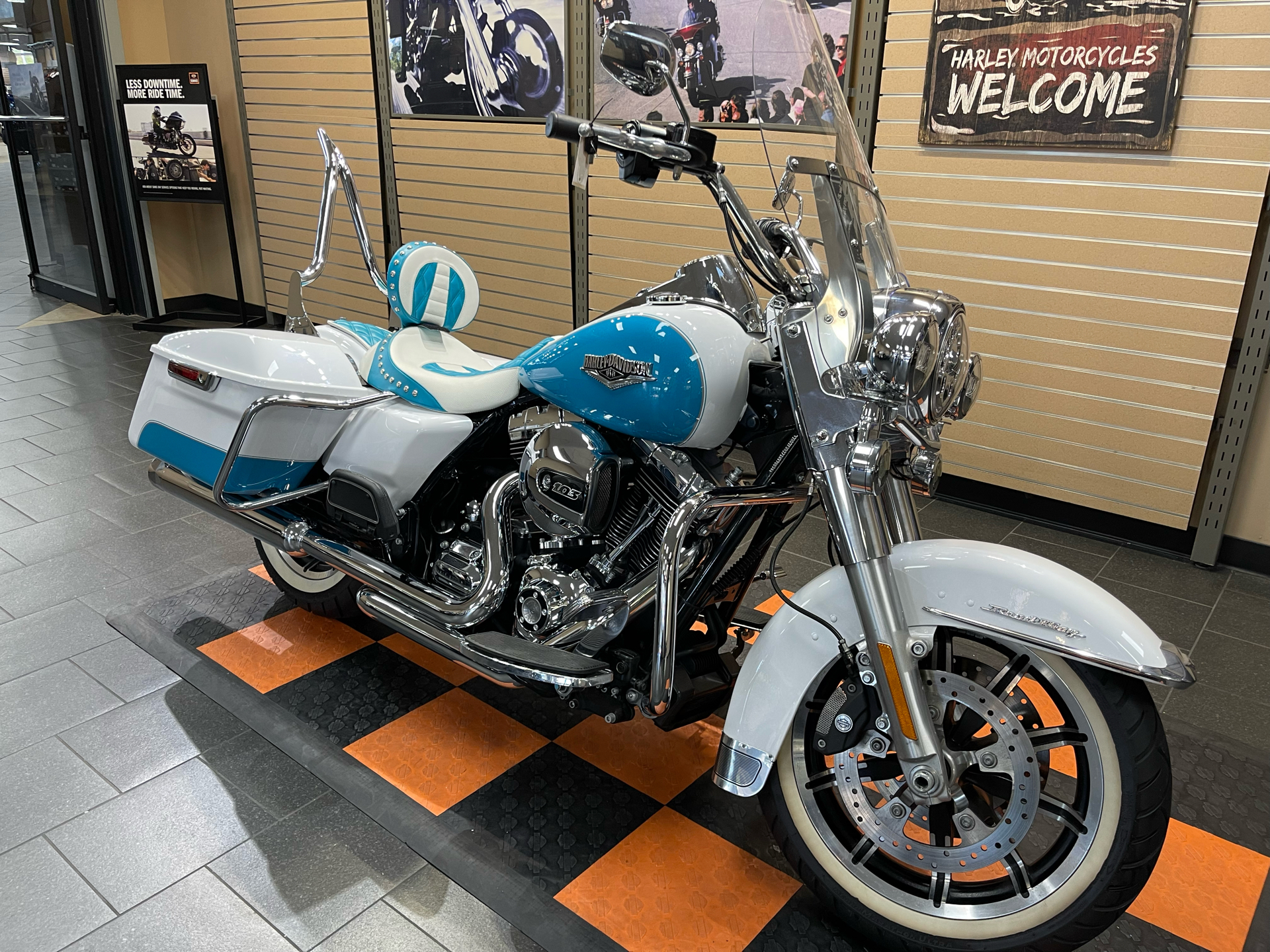 2016 Harley-Davidson Road King® in The Woodlands, Texas - Photo 2
