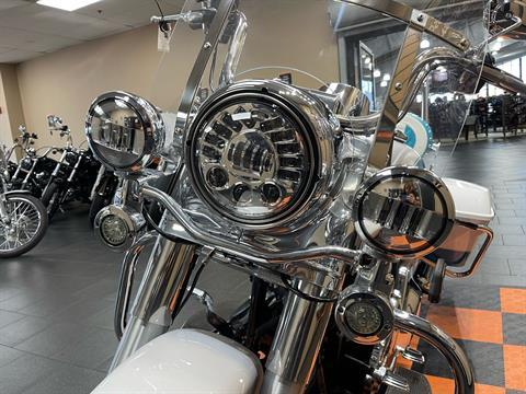 2016 Harley-Davidson Road King® in The Woodlands, Texas - Photo 3