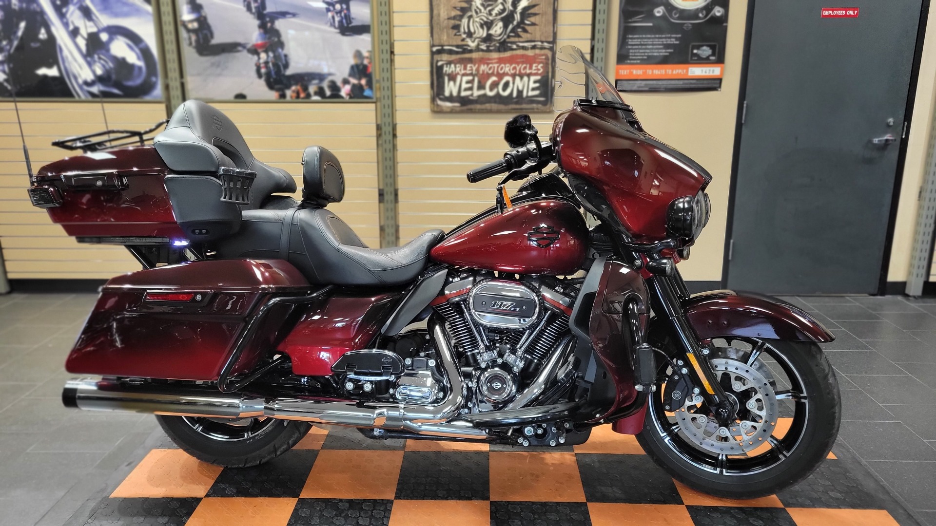 2018 Harley-Davidson CVO™ Limited in The Woodlands, Texas - Photo 1