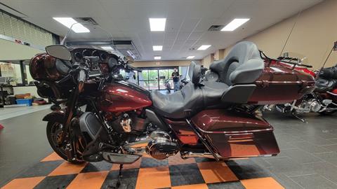 2018 Harley-Davidson CVO™ Limited in The Woodlands, Texas - Photo 4