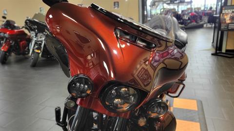 2018 Harley-Davidson CVO™ Limited in The Woodlands, Texas - Photo 12